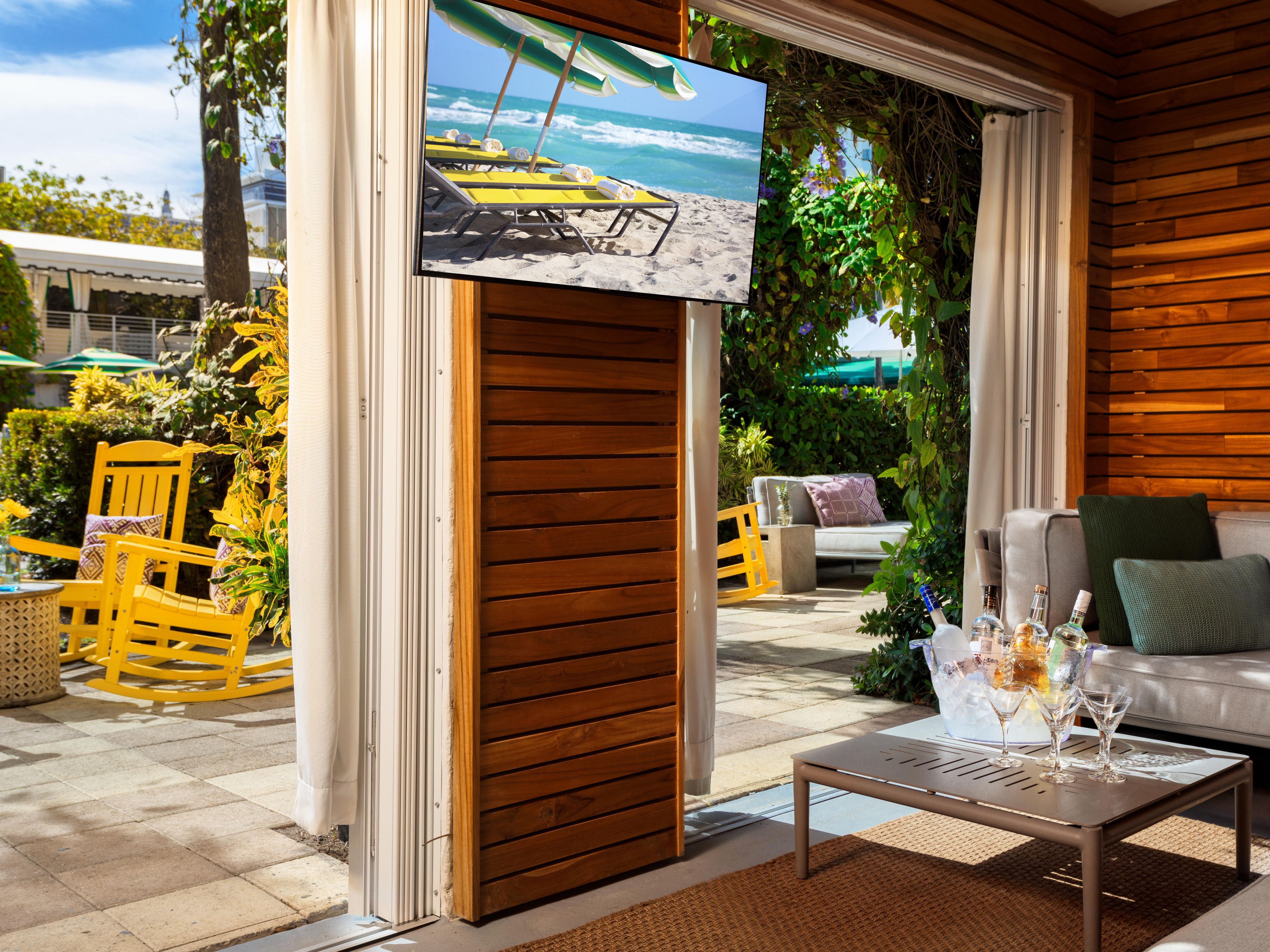 Ground Level Cabana
