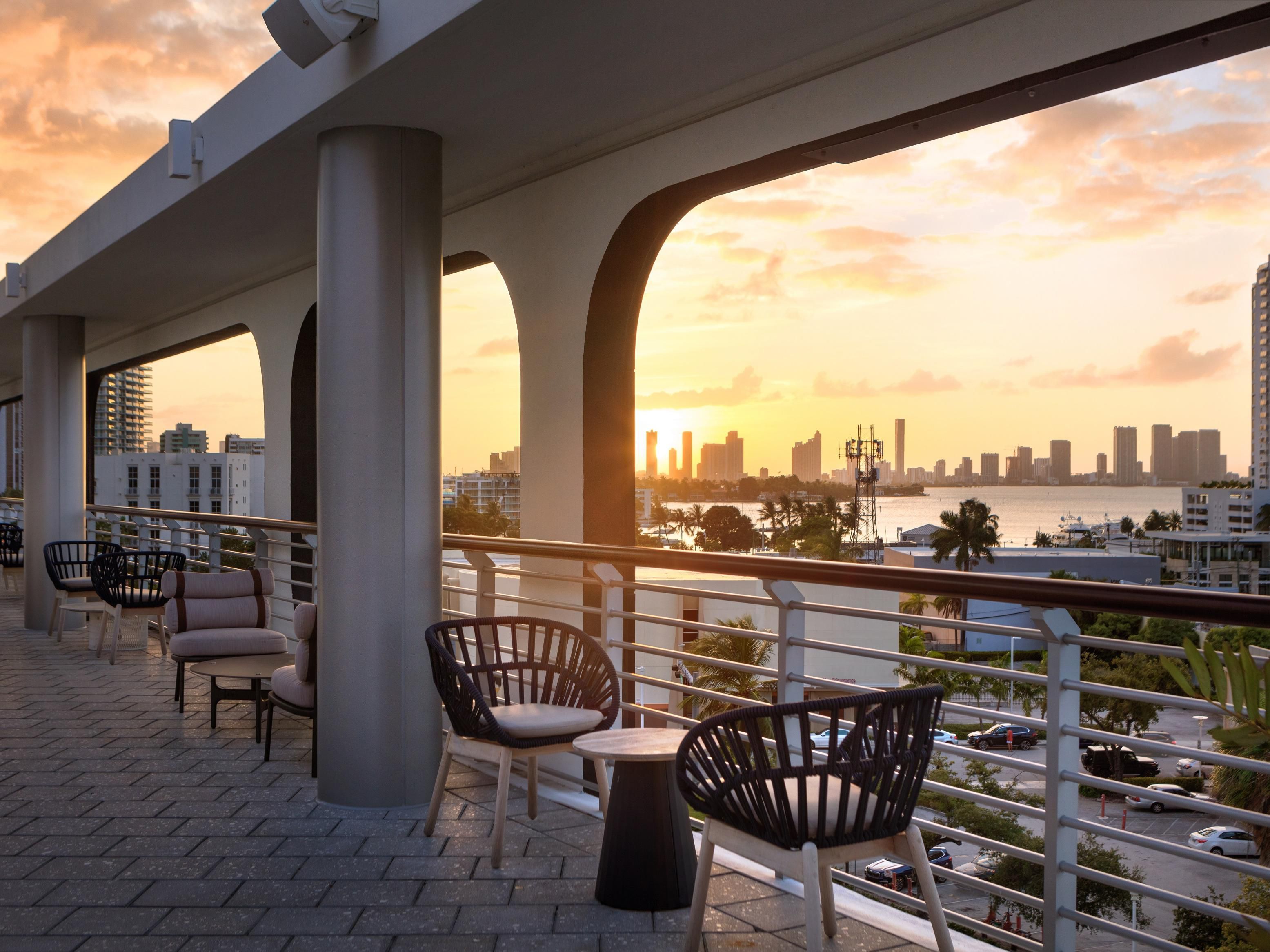 Palomar South Beach Sunset City View