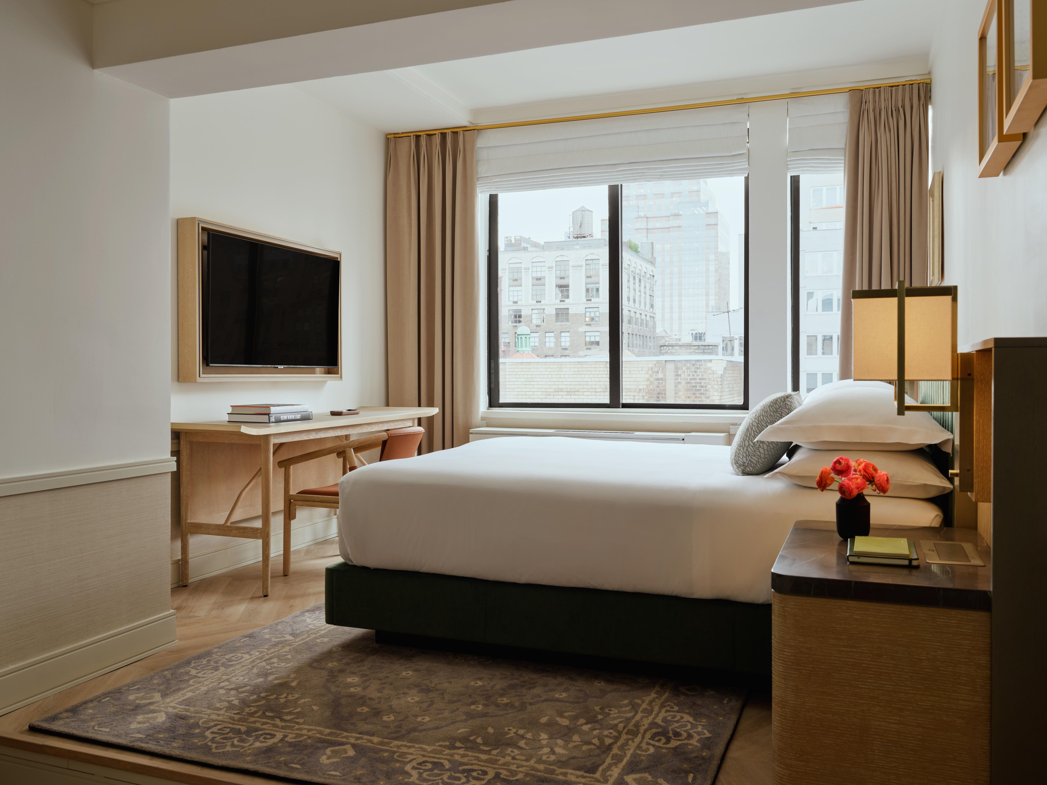 Bright studio suite with city views and contemporary design