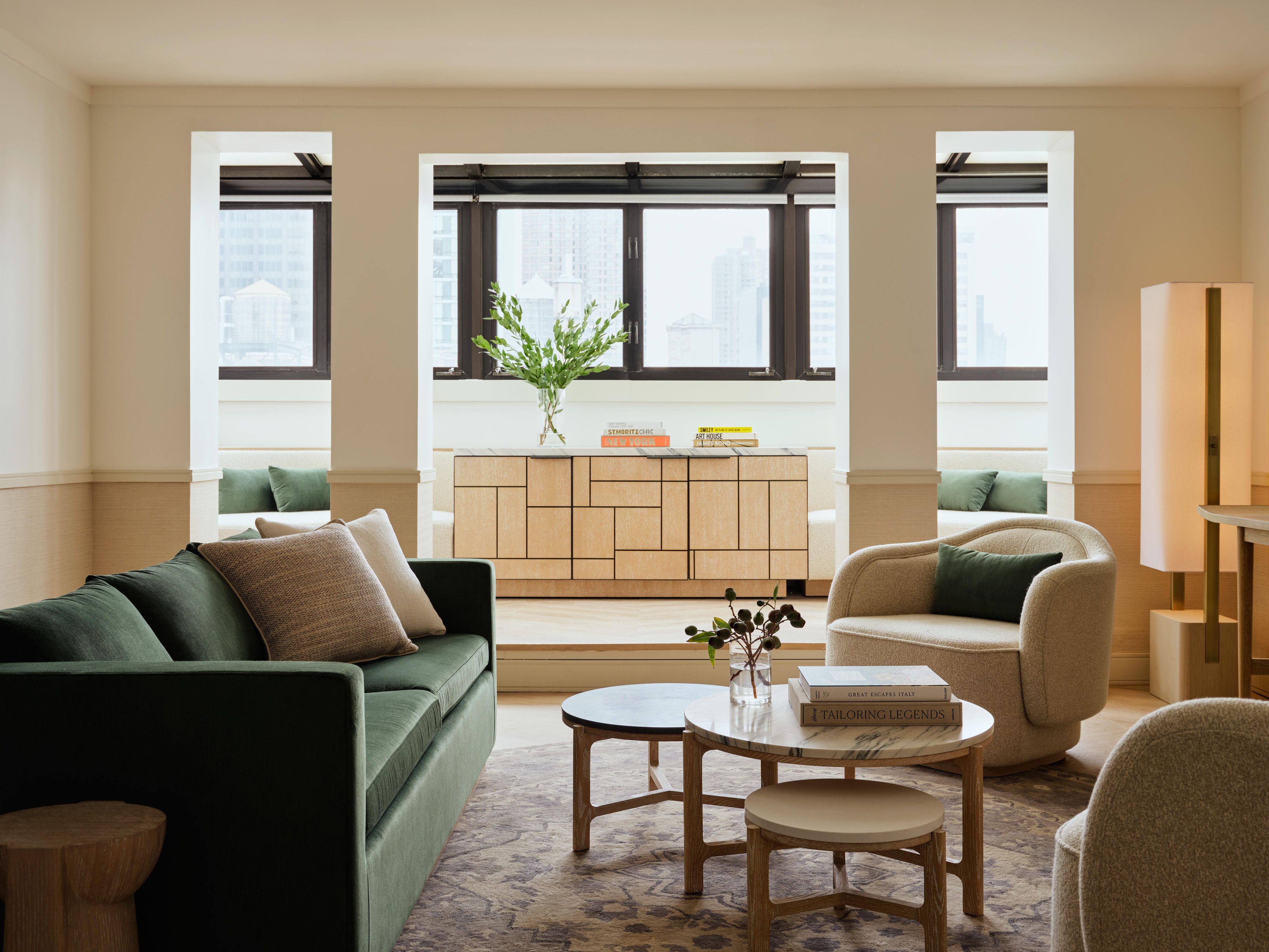  Contemporary hotel suite near iconic New York City landmarks