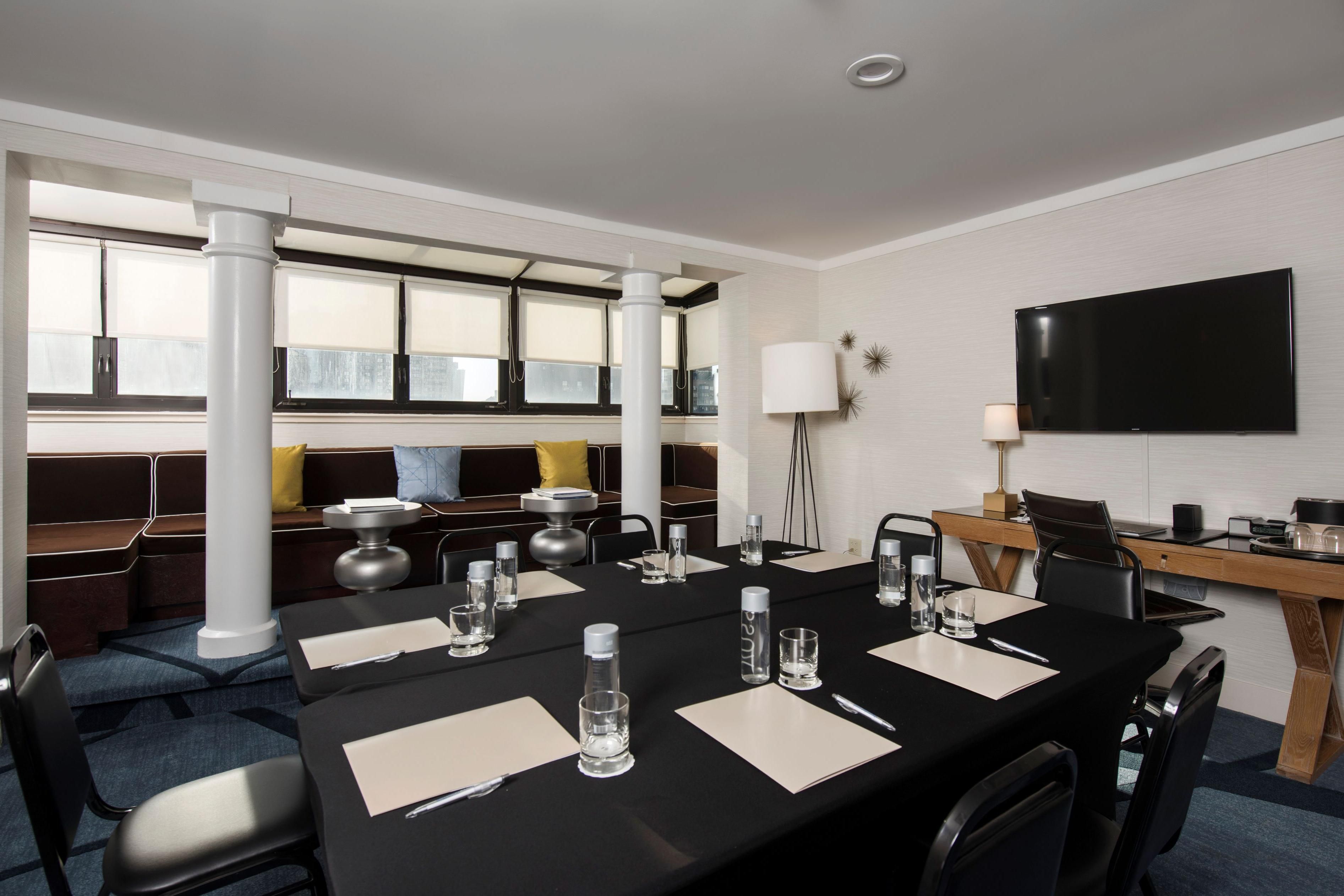 70 Park Avenue is the perfect setting for business travelers, offering Guestroom Suites for intimate gatherings. We collaborate with neighboring venues for meeting options and larger gatherings. To book your event at 70 Park Avenue, email sales@70parkave.com.