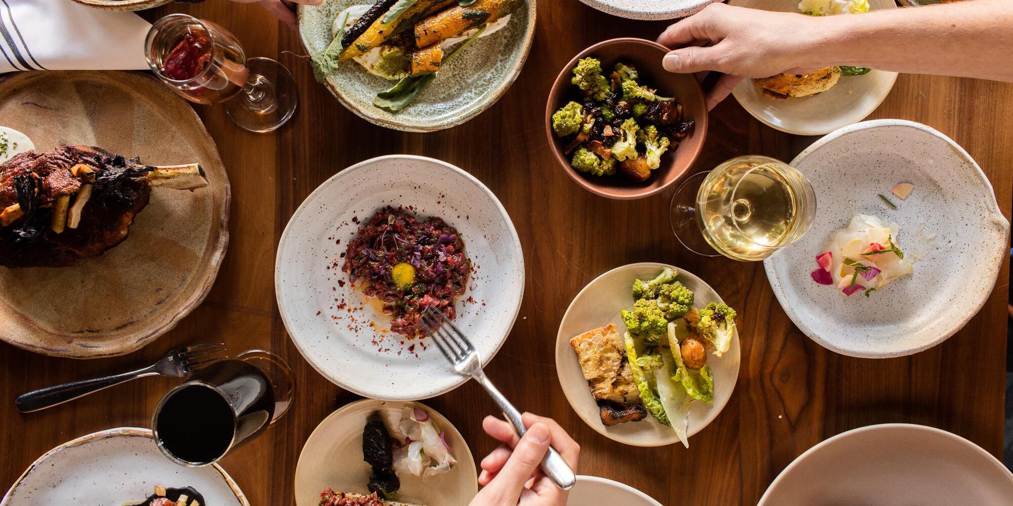 Indulge in modern American cuisine that takes full advantage of our proximity to the Pacific at The Caledonian. This farm, field and foam-to-table three-meal restaurant delights with an impossibly fresh menu complemented by craft cocktails and a thoughtful California-forward wine program.