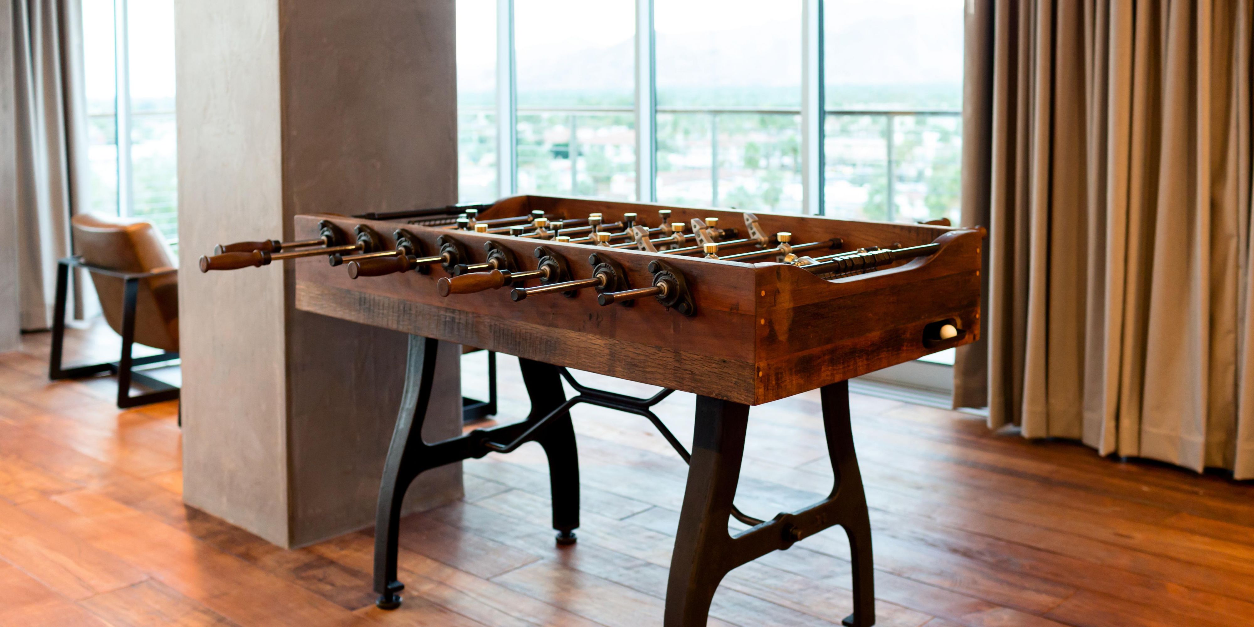 4 Saints’ fully enclosed 20-seat dining space is flexible enough to host anything from a stylish board meeting to a splashy festival pre-party. Equipped with a wet bar, private terrace and a boardroom table that turns into to a billiard table when business is done, Jacinto is the perfect place to host your next event.