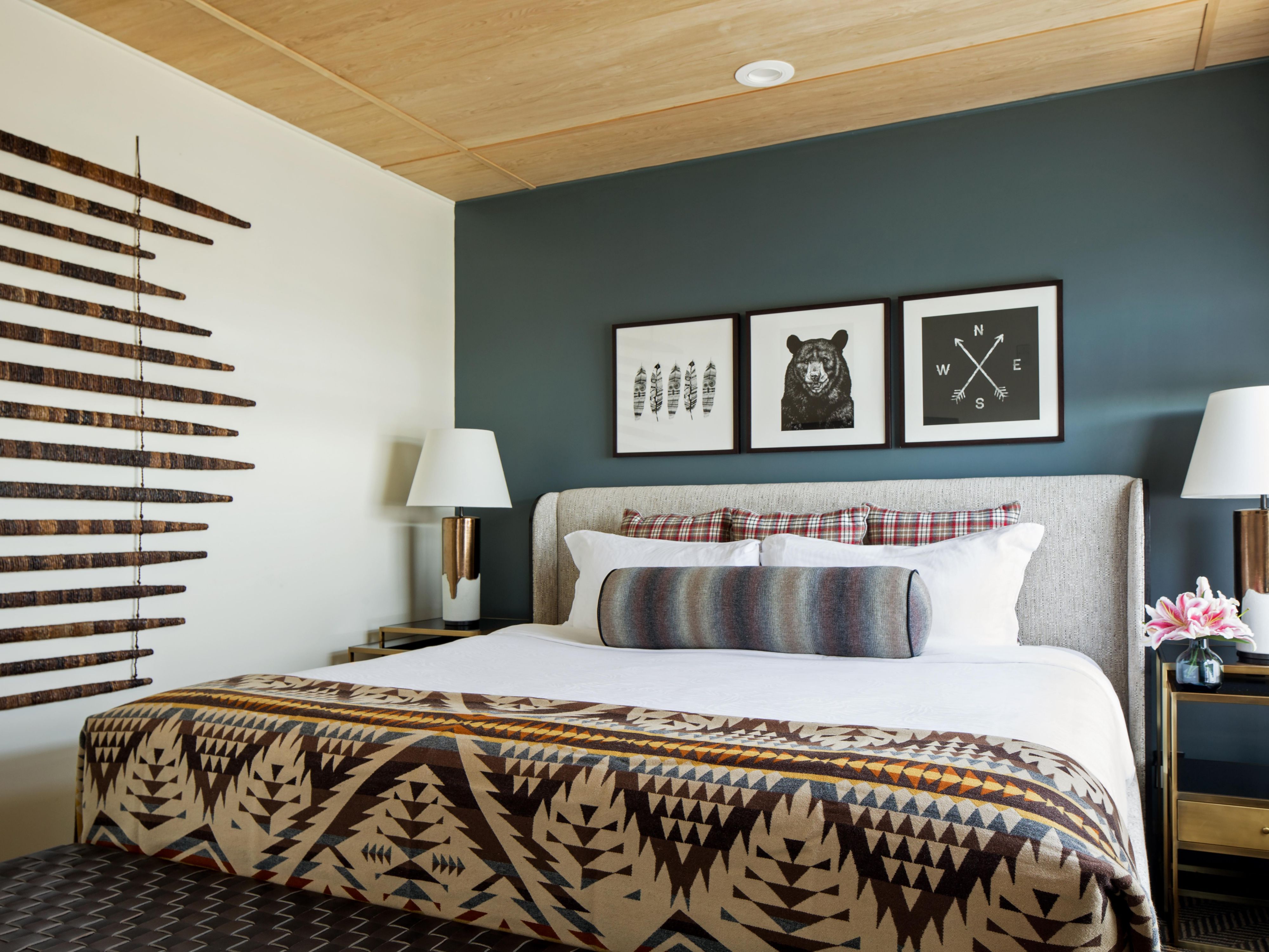 625 square feet Suite with a king size bed