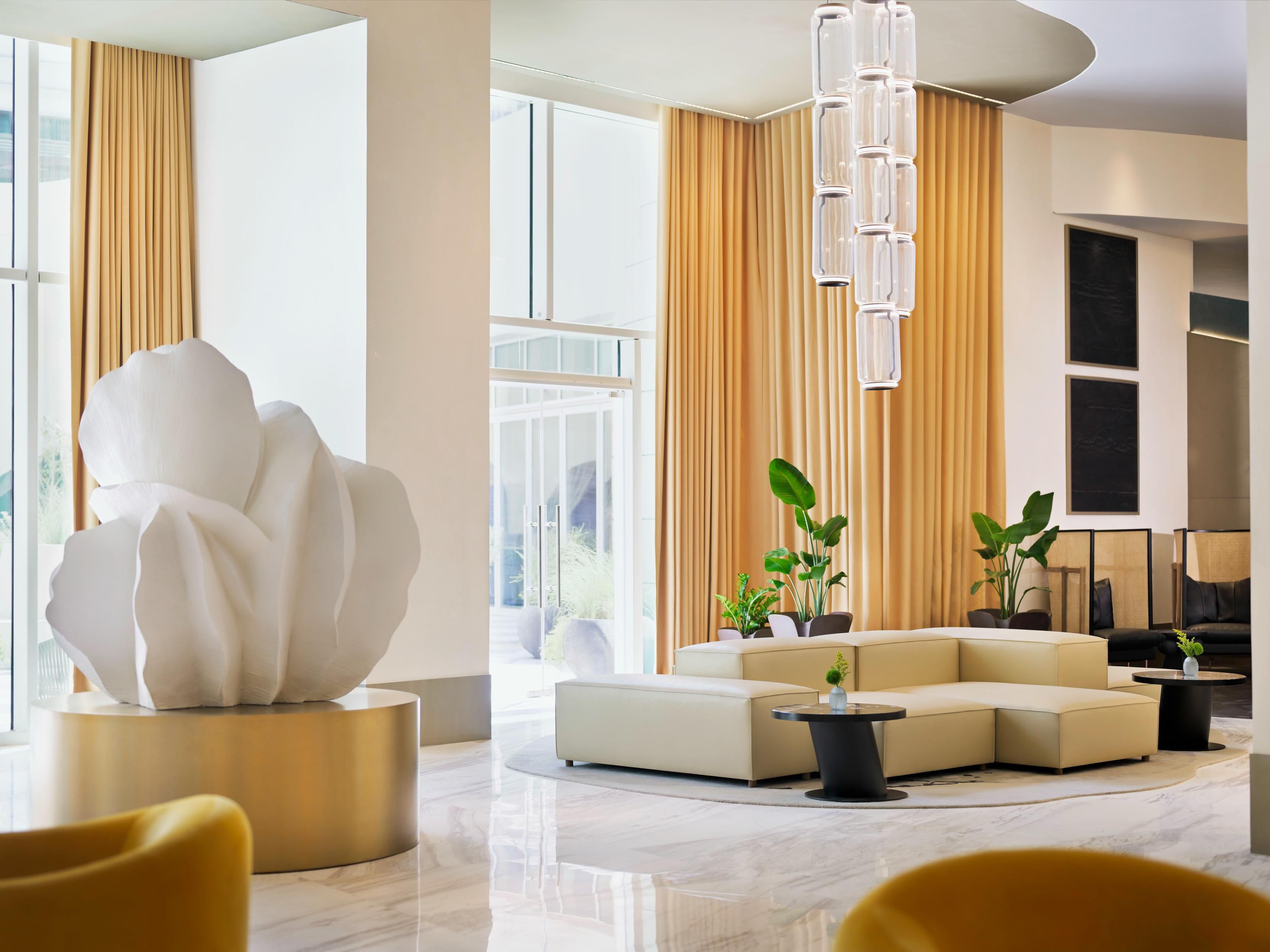 Welcoming and relaxing lobby Lounge