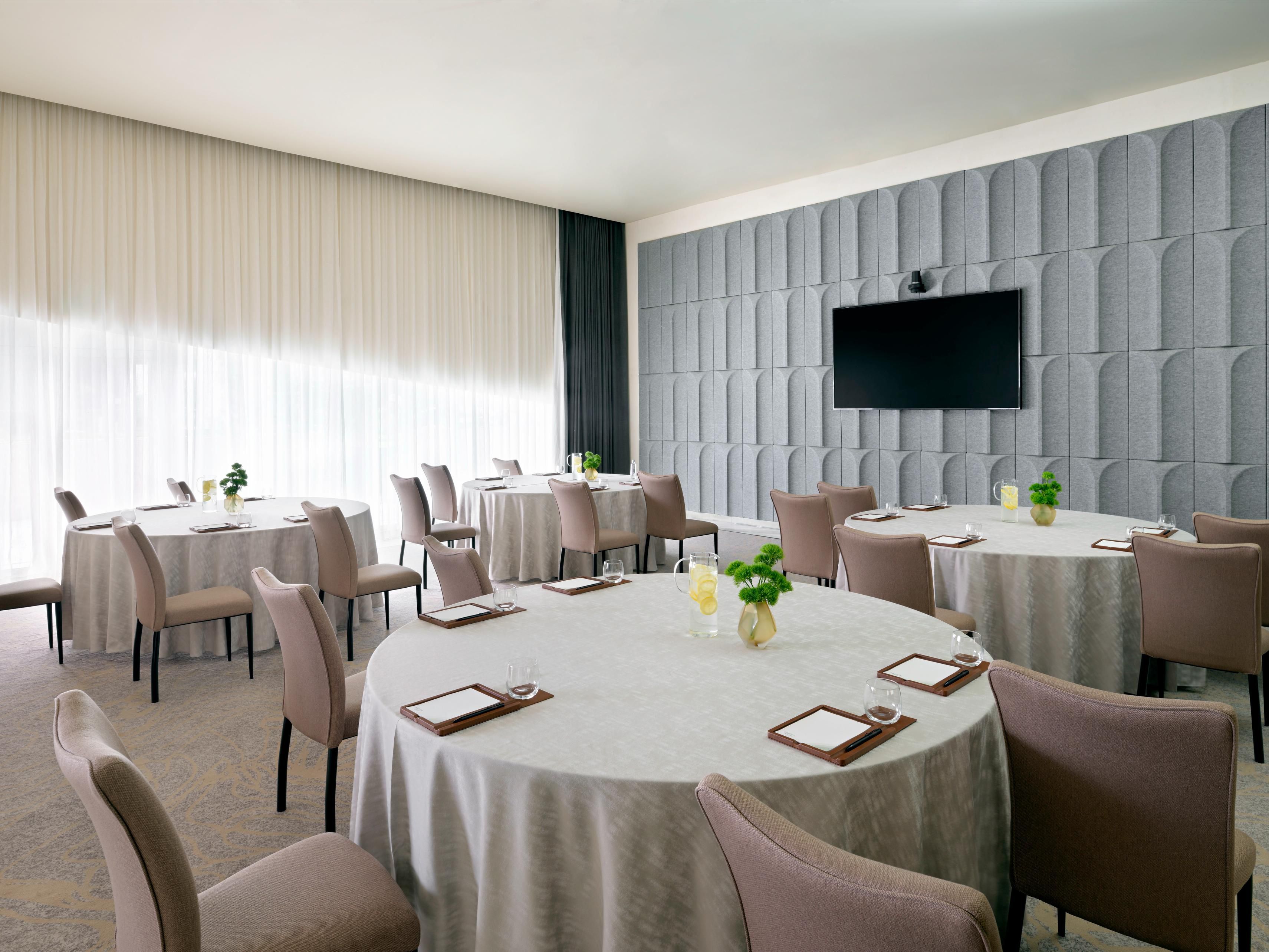 Mously Meeting Room
