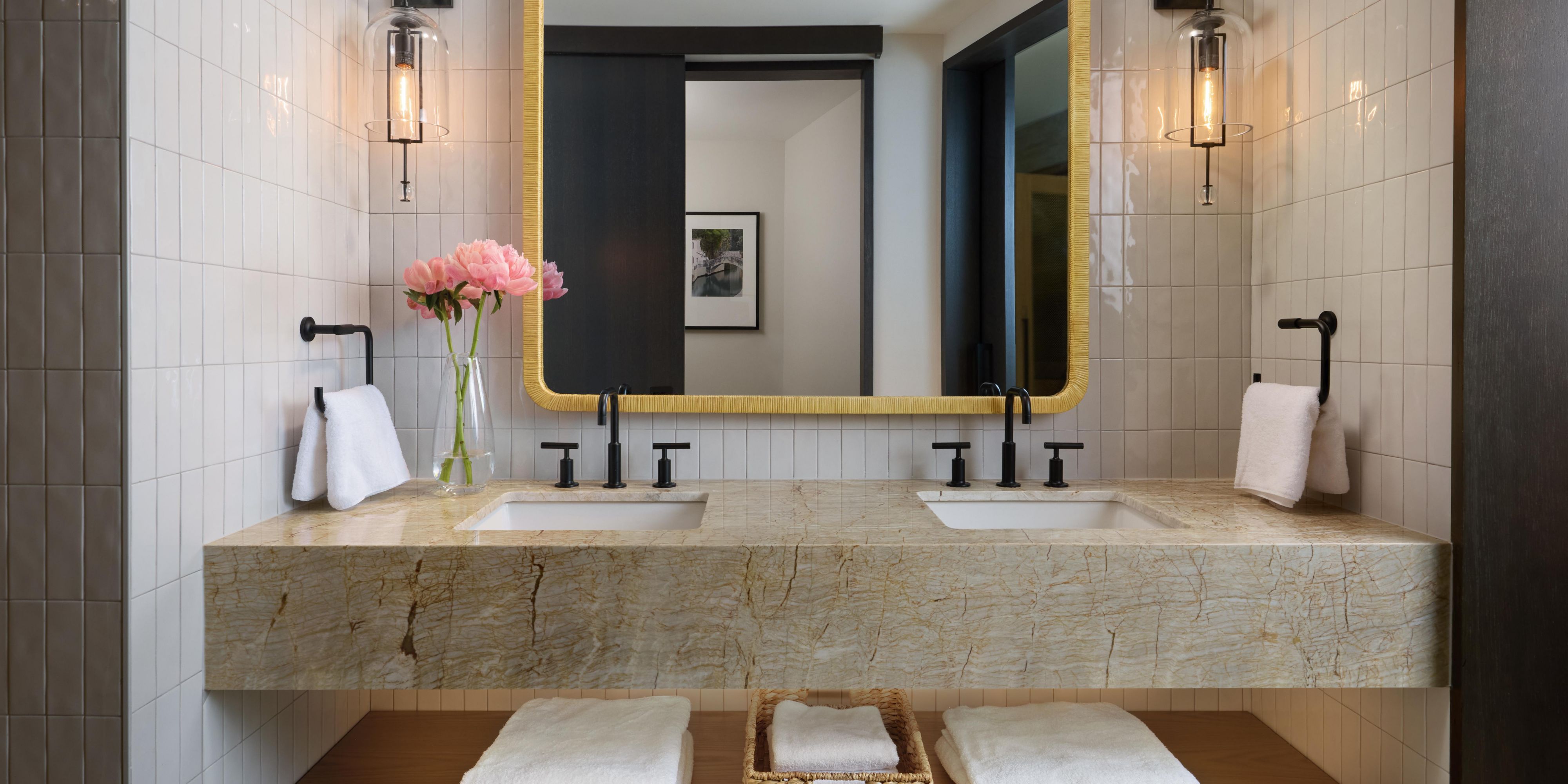 Second Guest Bathroom in the Presidential Suite