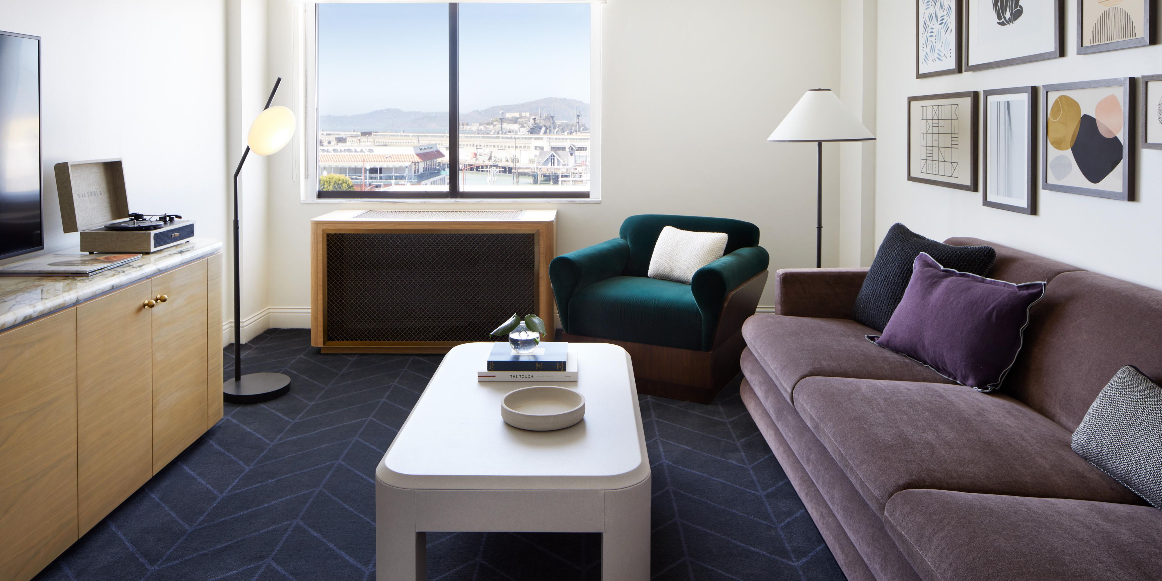1 Bedroom Suite with Bay view