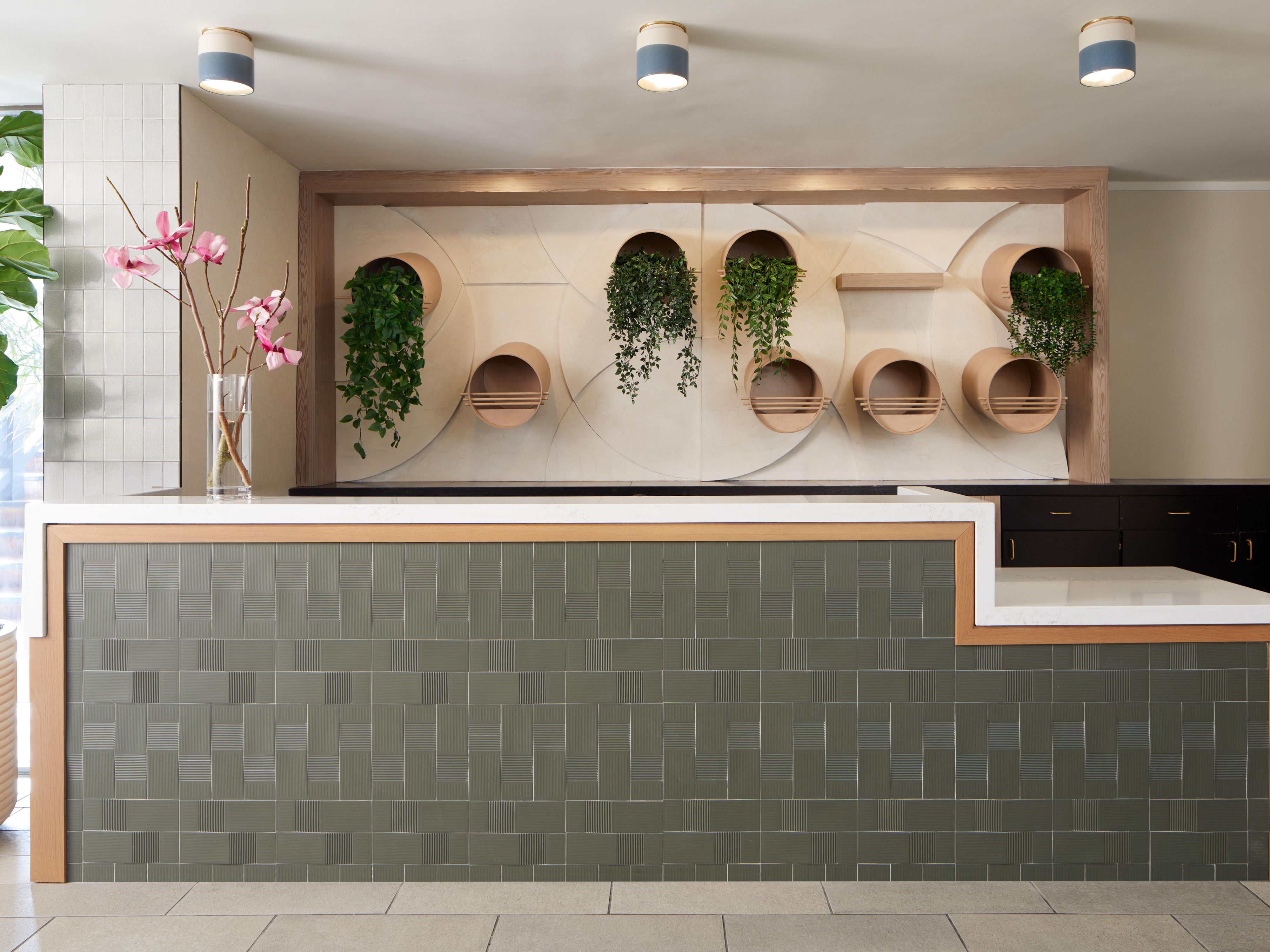 Enso Front Desk