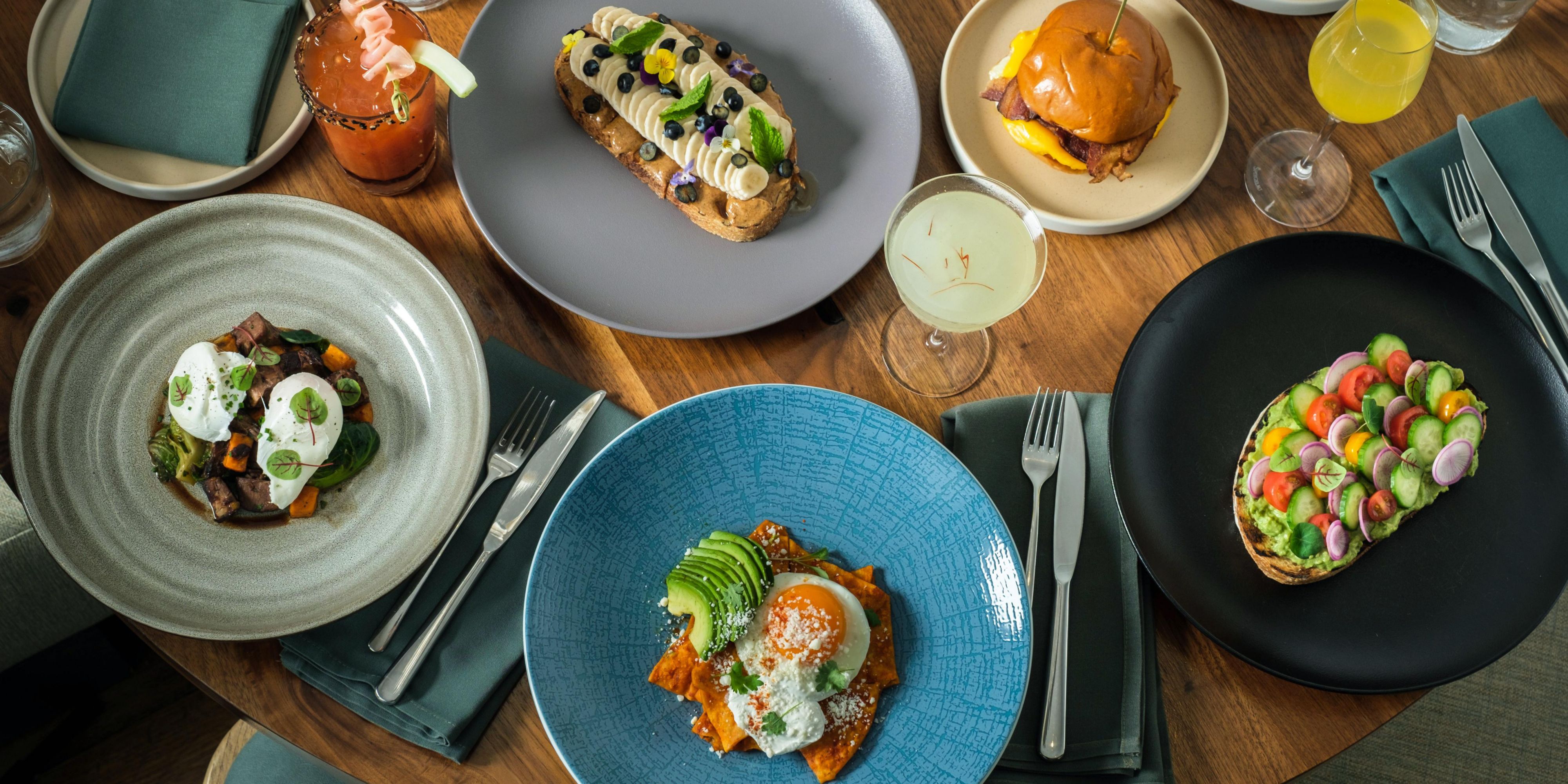 With dishes that run from sweet to savory and healthful to decadent, our brunch has something for all types of weekend warrior. Pair a slice of banana bread or the hearty short rib and sweet potato hash with a mimosa Saturday and Sunday 8:00 a.m.-2:30 p.m., or hit the Bloody Mary bar (9:00 a.m.-2:30 p.m.)