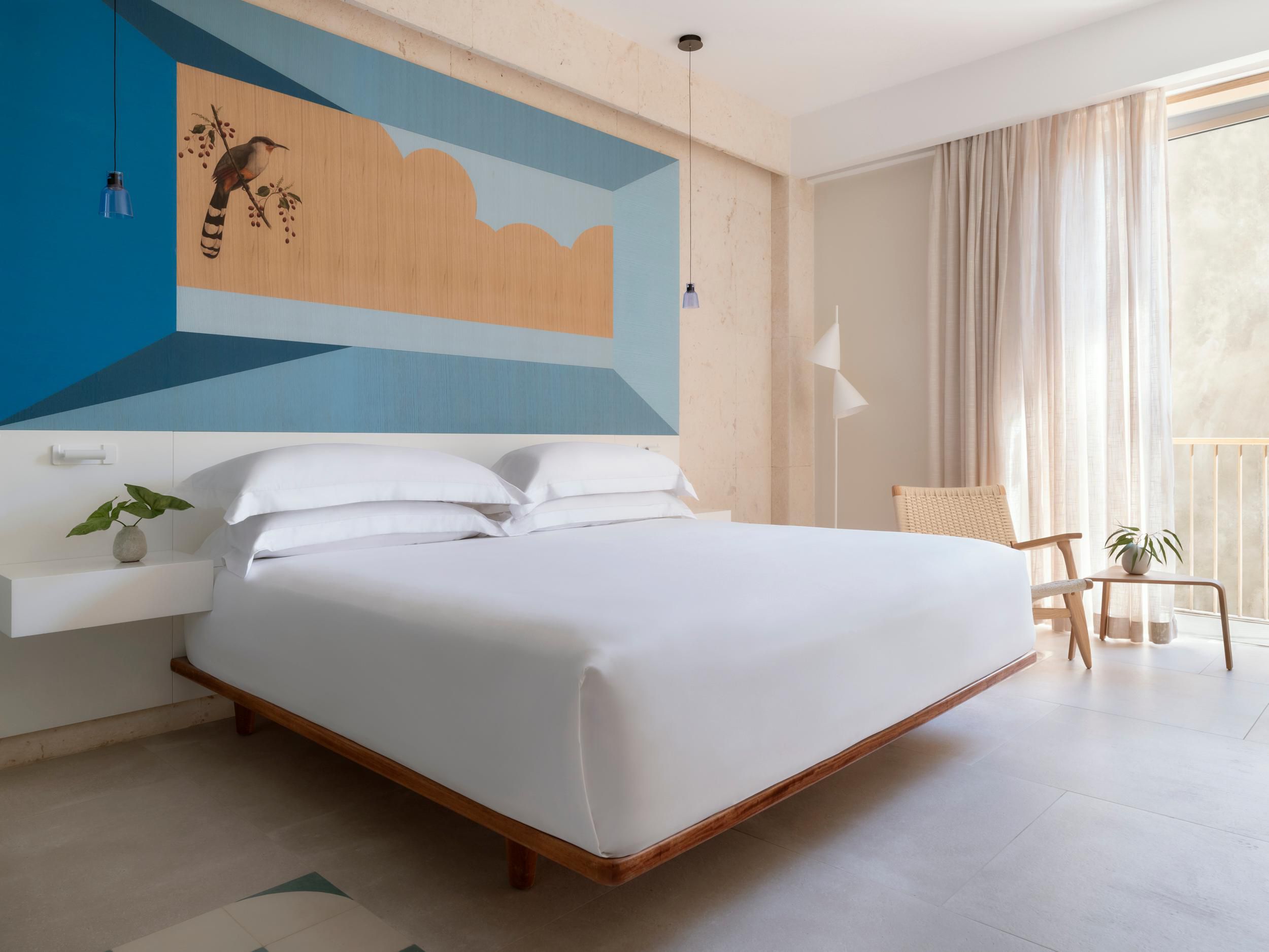 1 King bed essential room
