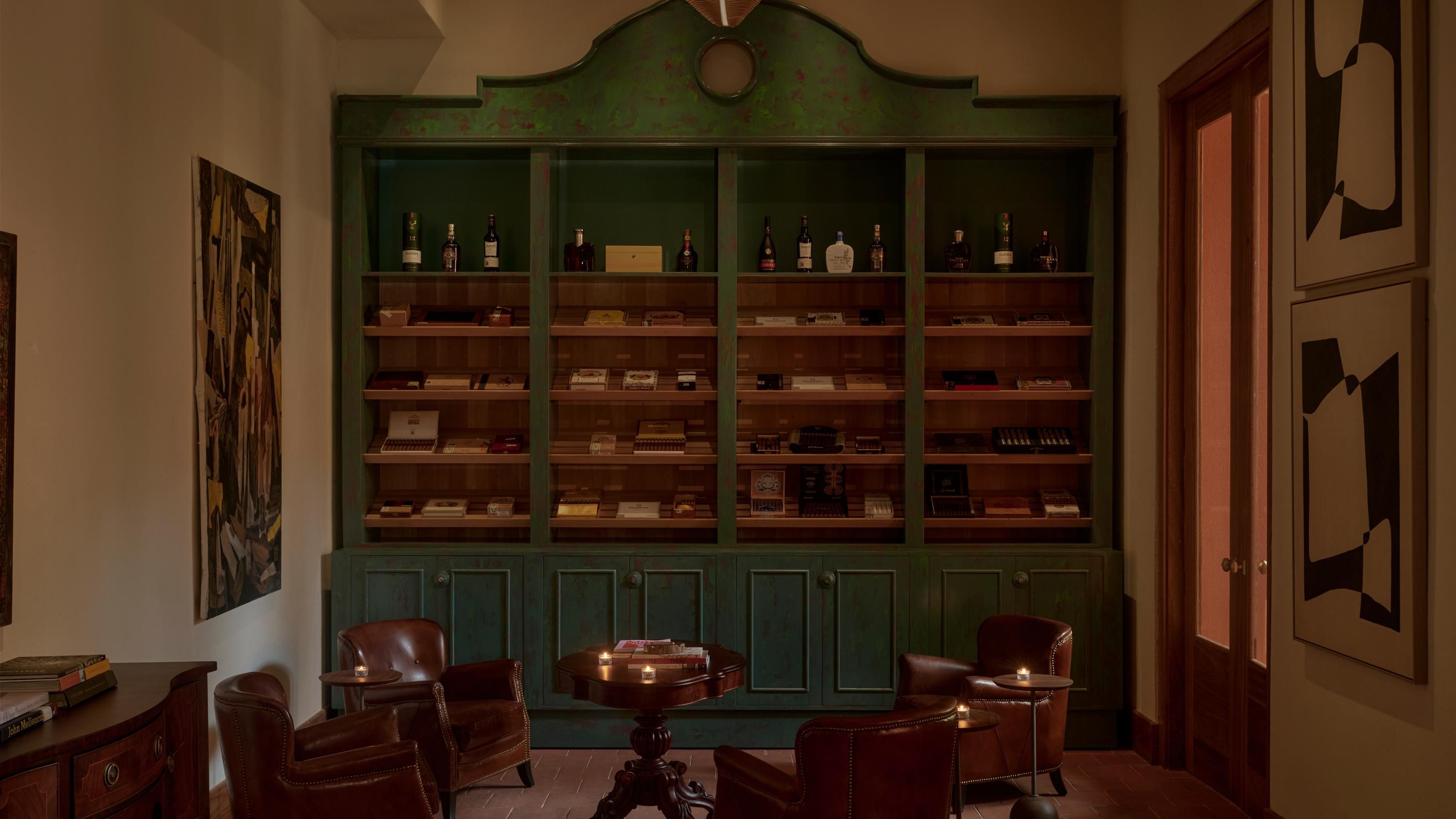 cigar bar