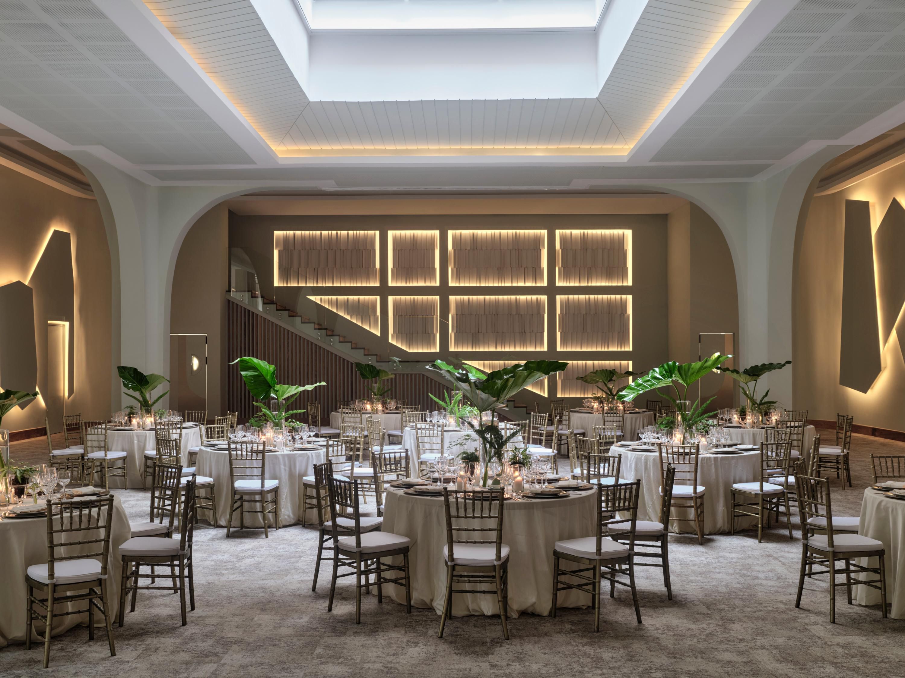 Jose Marti dining area with plenty of space to celebrate big moments