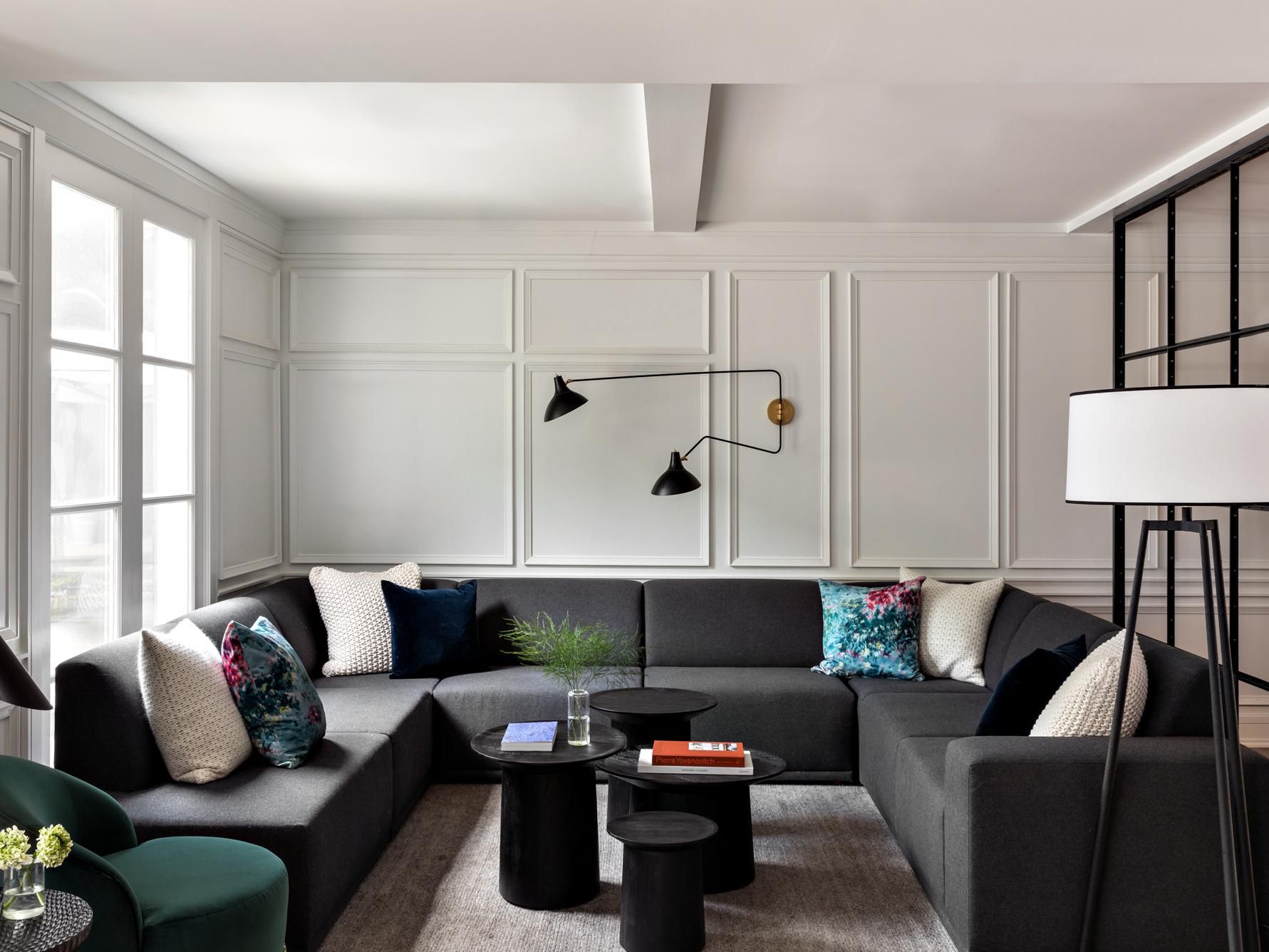 Feel at home in our Living Room (lobby)
