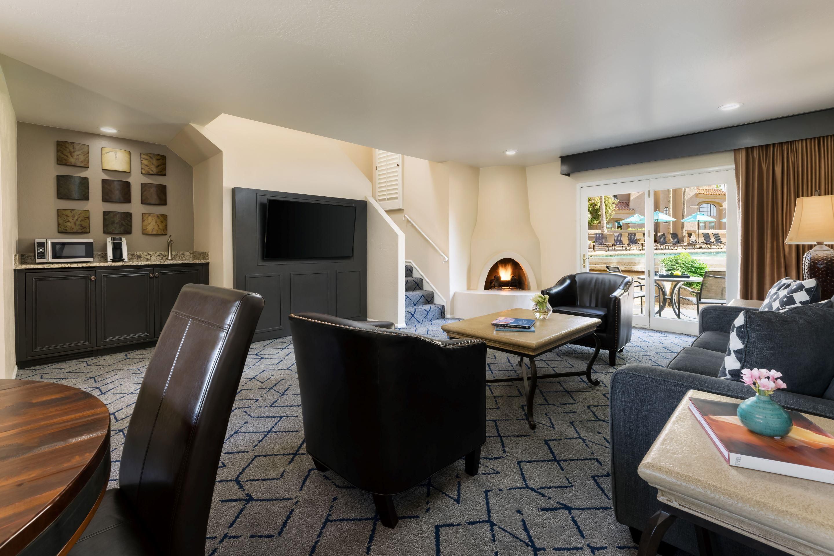 With private patios and separate living and dining areas, it’s easy to make yourself right at home in these Scottsdale AZ accommodations.