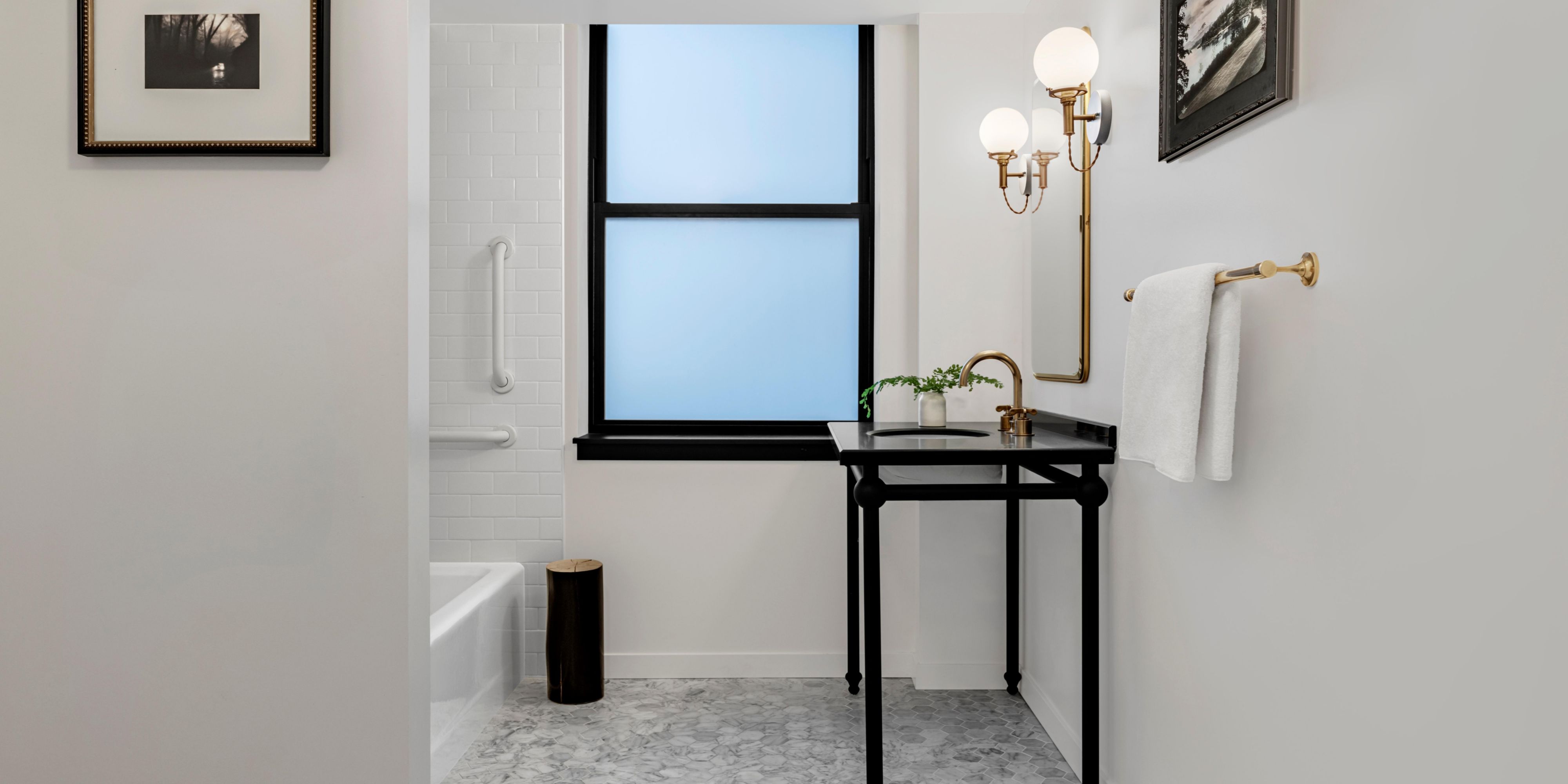 Belltown Suite Bathroom