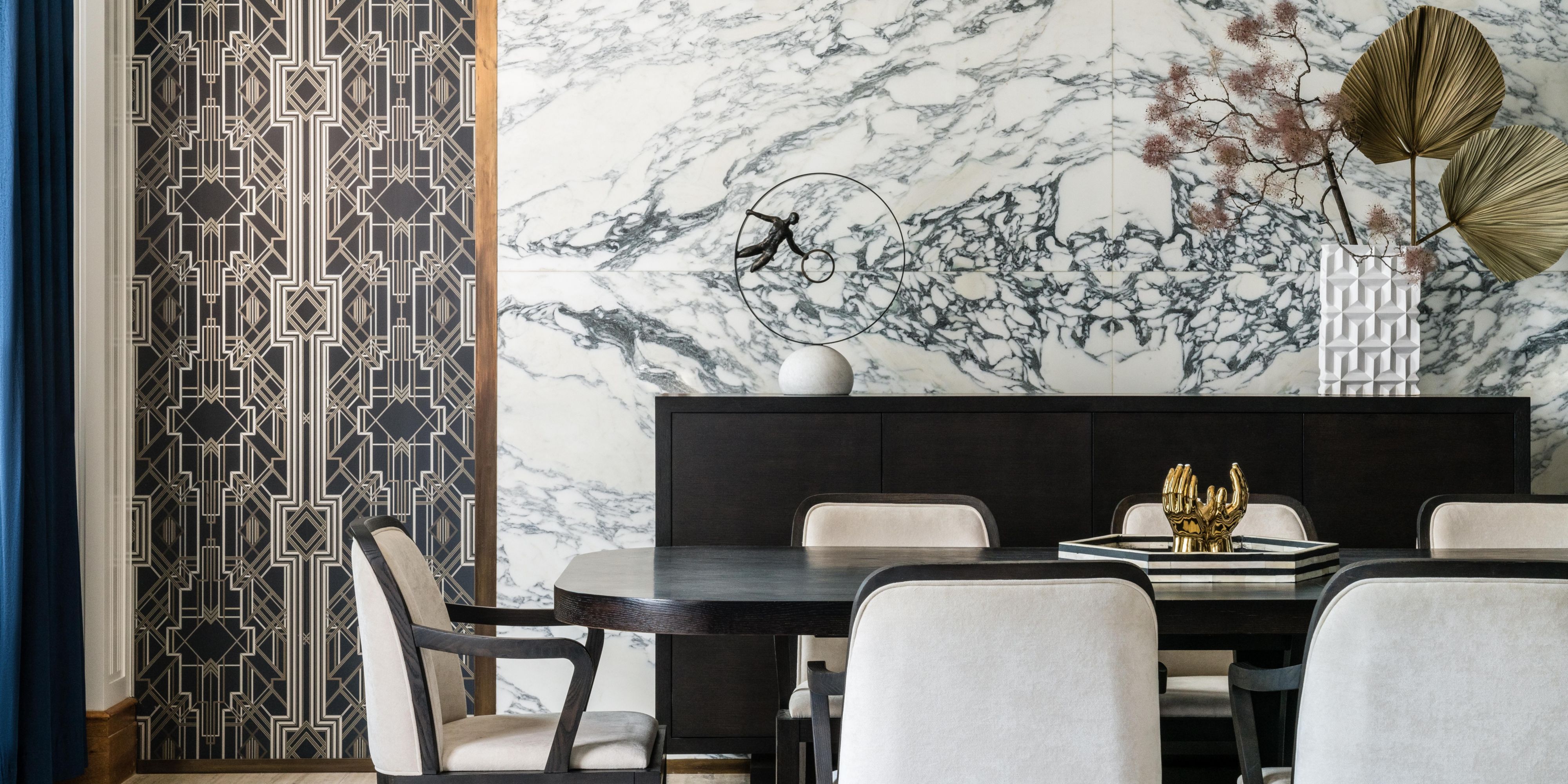 Hammond Suite Dining Area