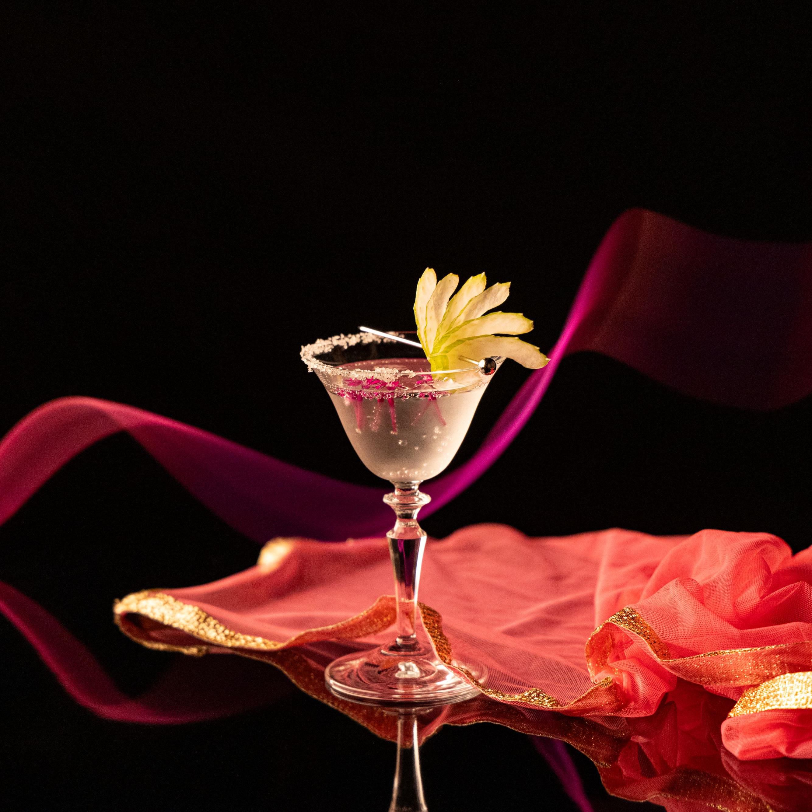 Elevate Your Gin & Tonic Experience