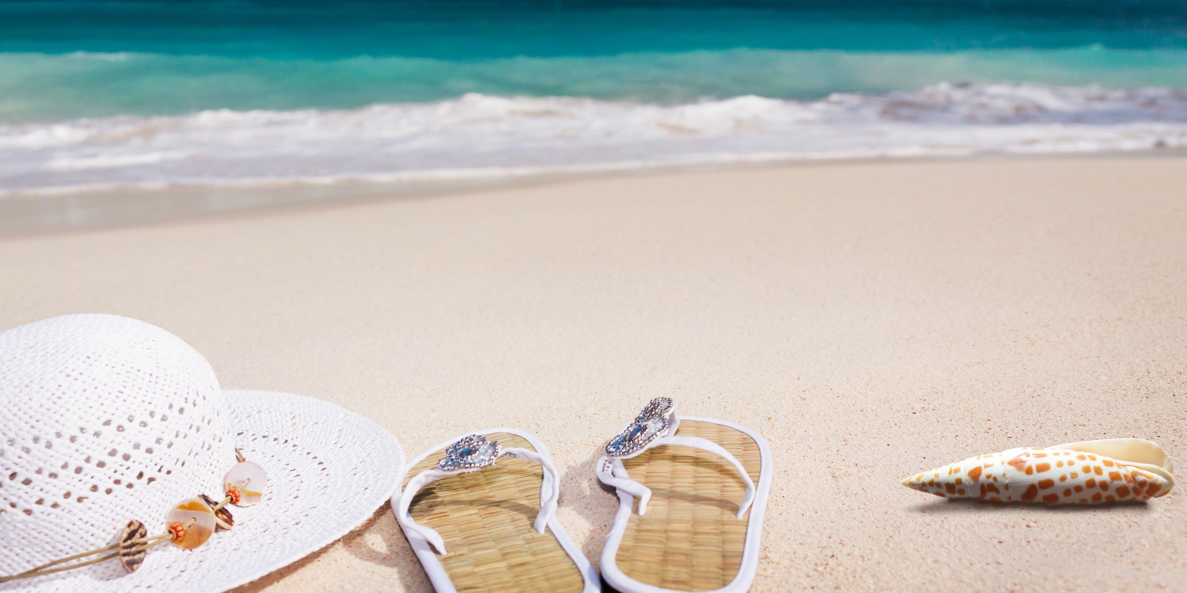 Experience the ultimate seaside escape at Kimpton Aluna Tulum. Our concierge will guide you to the best hotels with a beach club in Tulum, giving you exclusive access to nearby beach clubs and curated experiences that make every moment unforgettable.