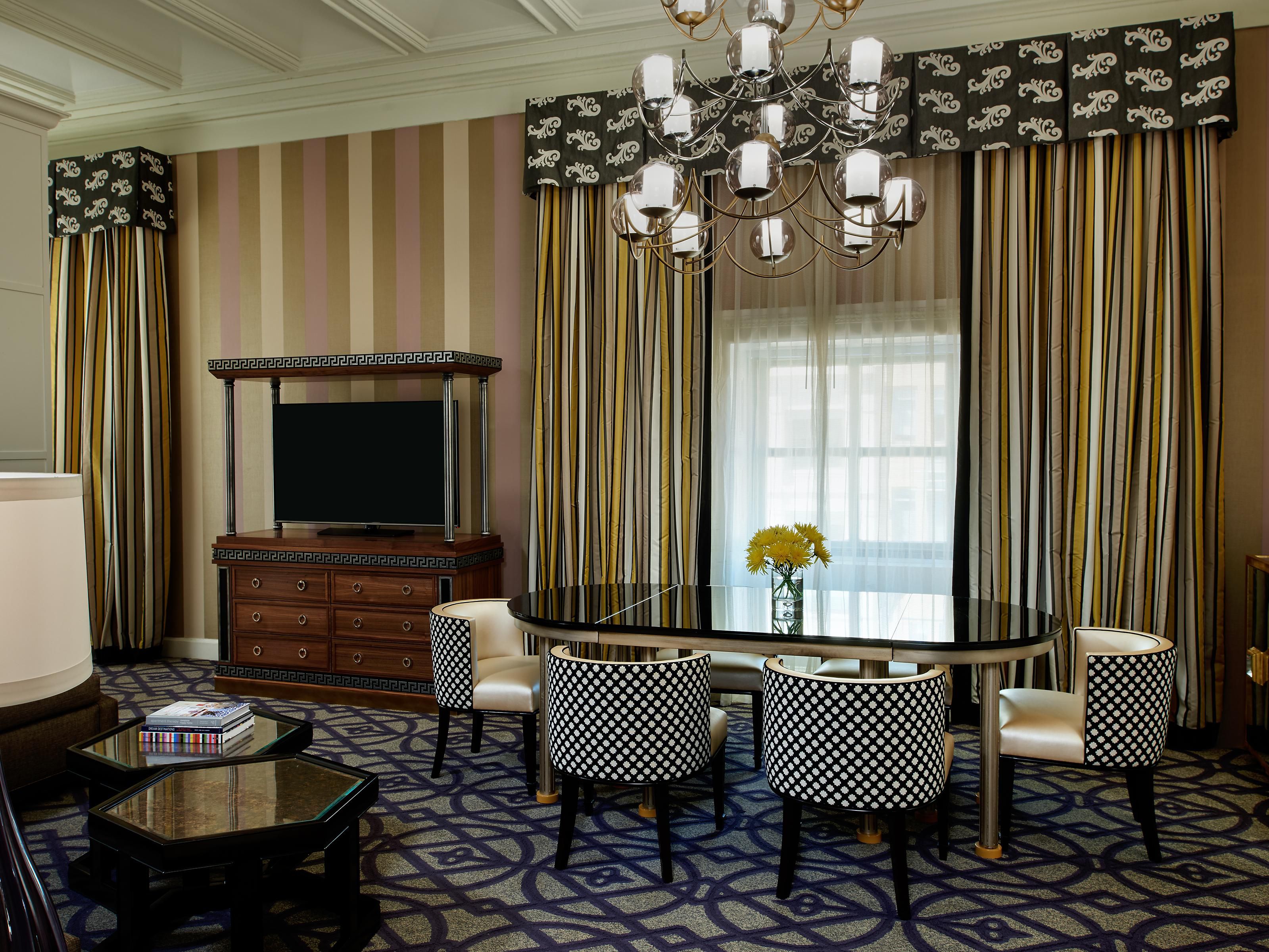 Majestic King Suite