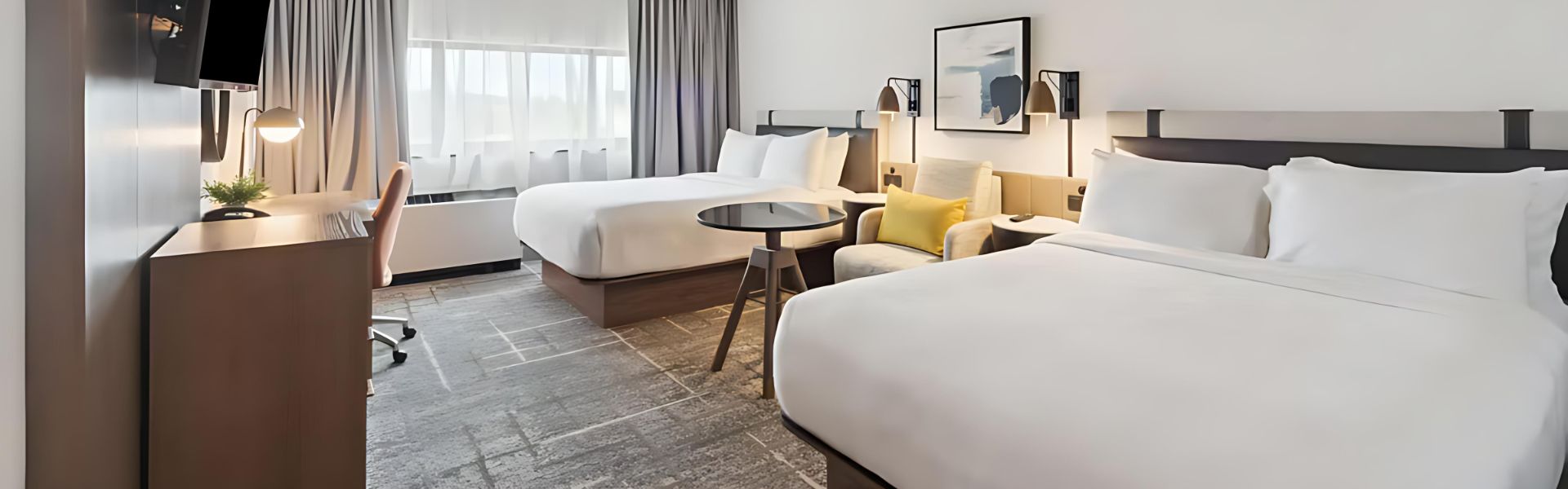 Spacious guest room