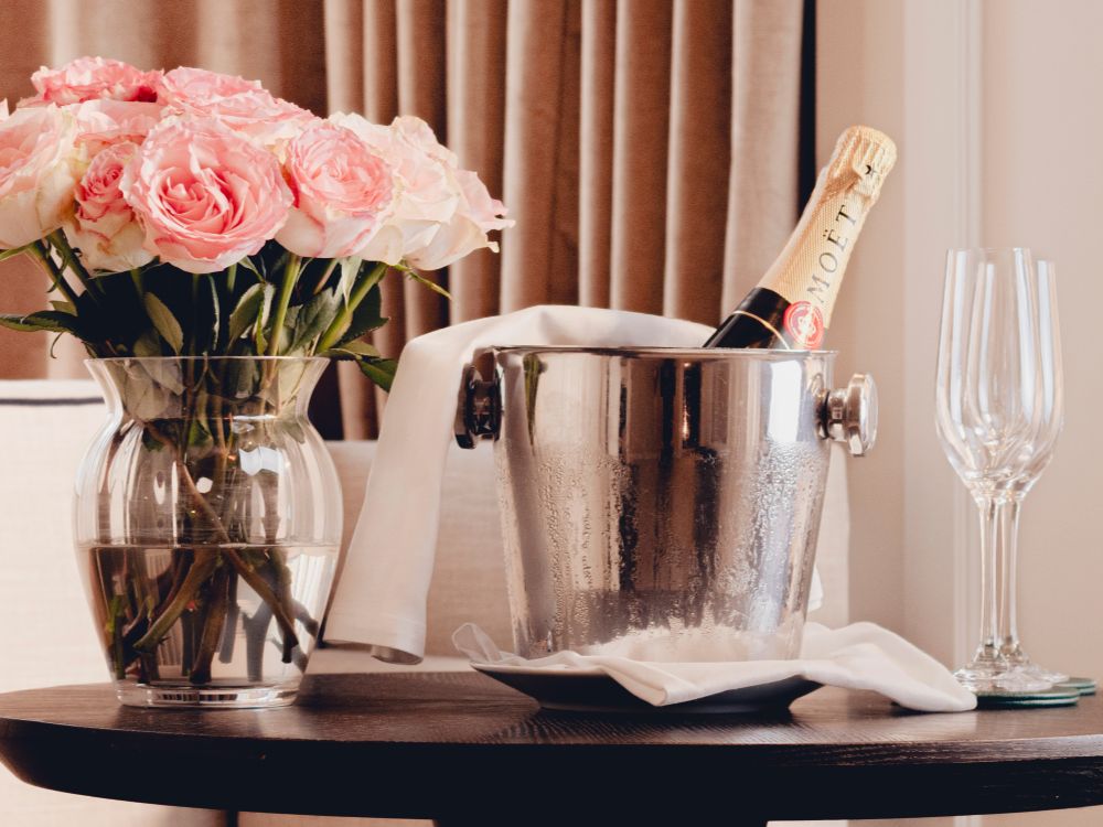 valentines bubbles and flowers