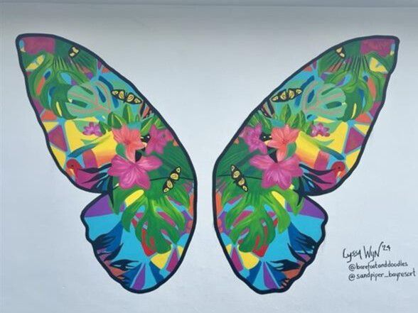 Lisa Wynn painting