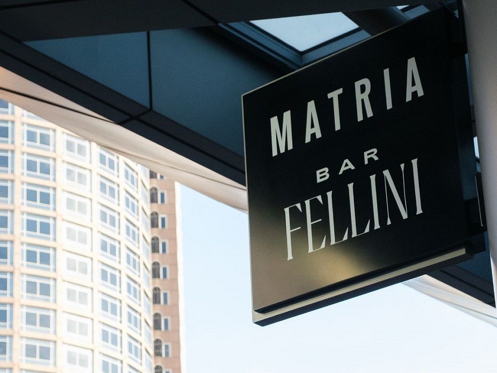 Matria & Bar Fellini restaurant sign