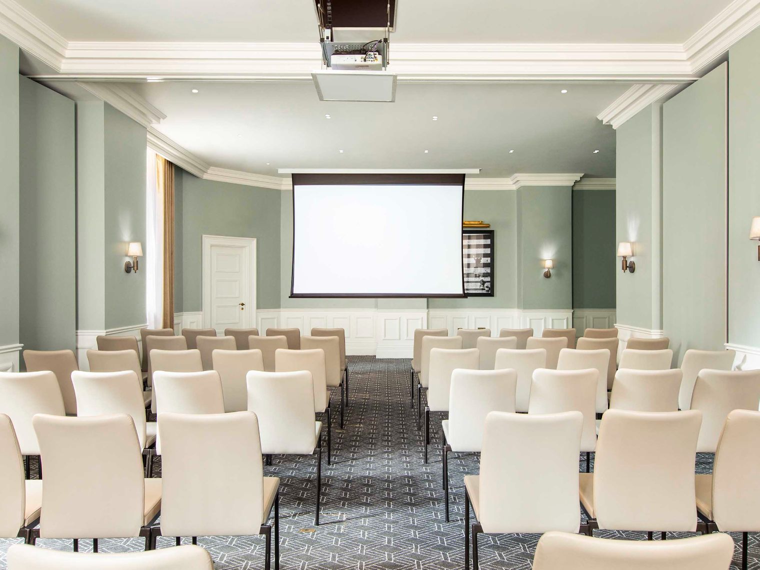 Carrington & Grant meeting room