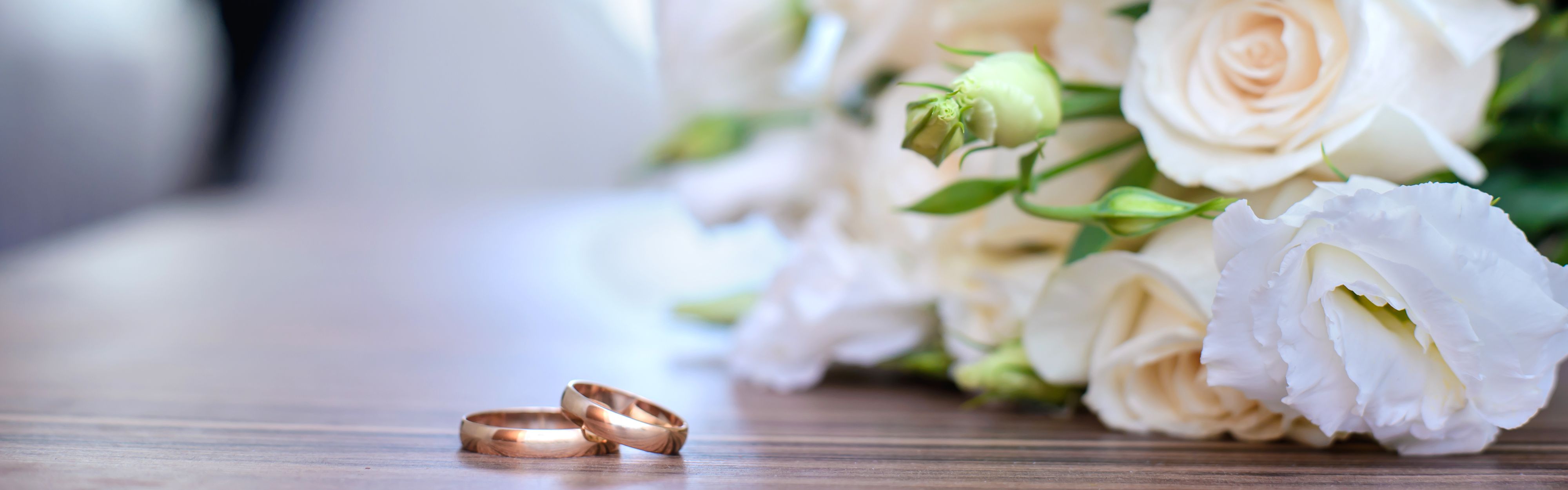 Wedding rings and bouquet