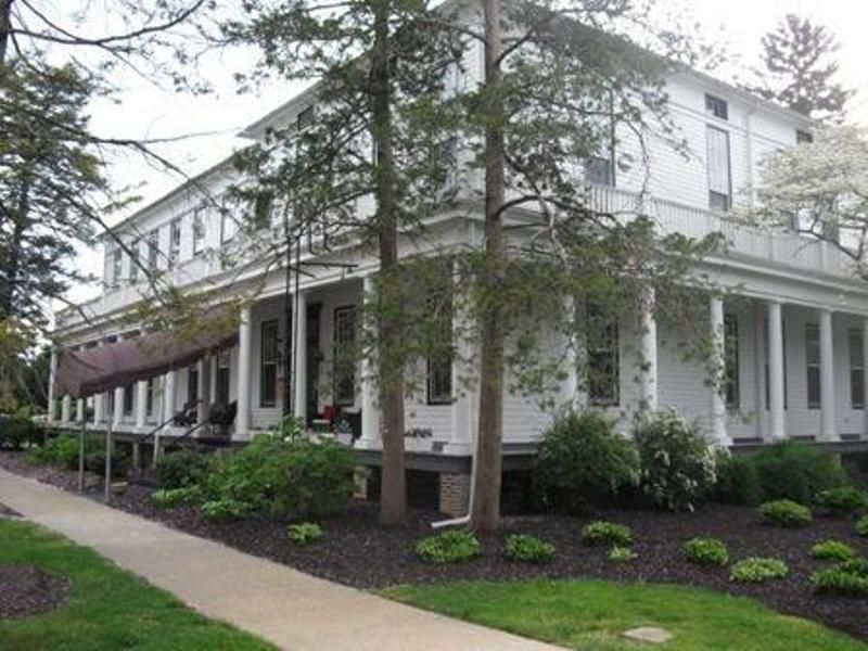 IHG Army Hotel Carlisle Barracks Washington Hall Exterior