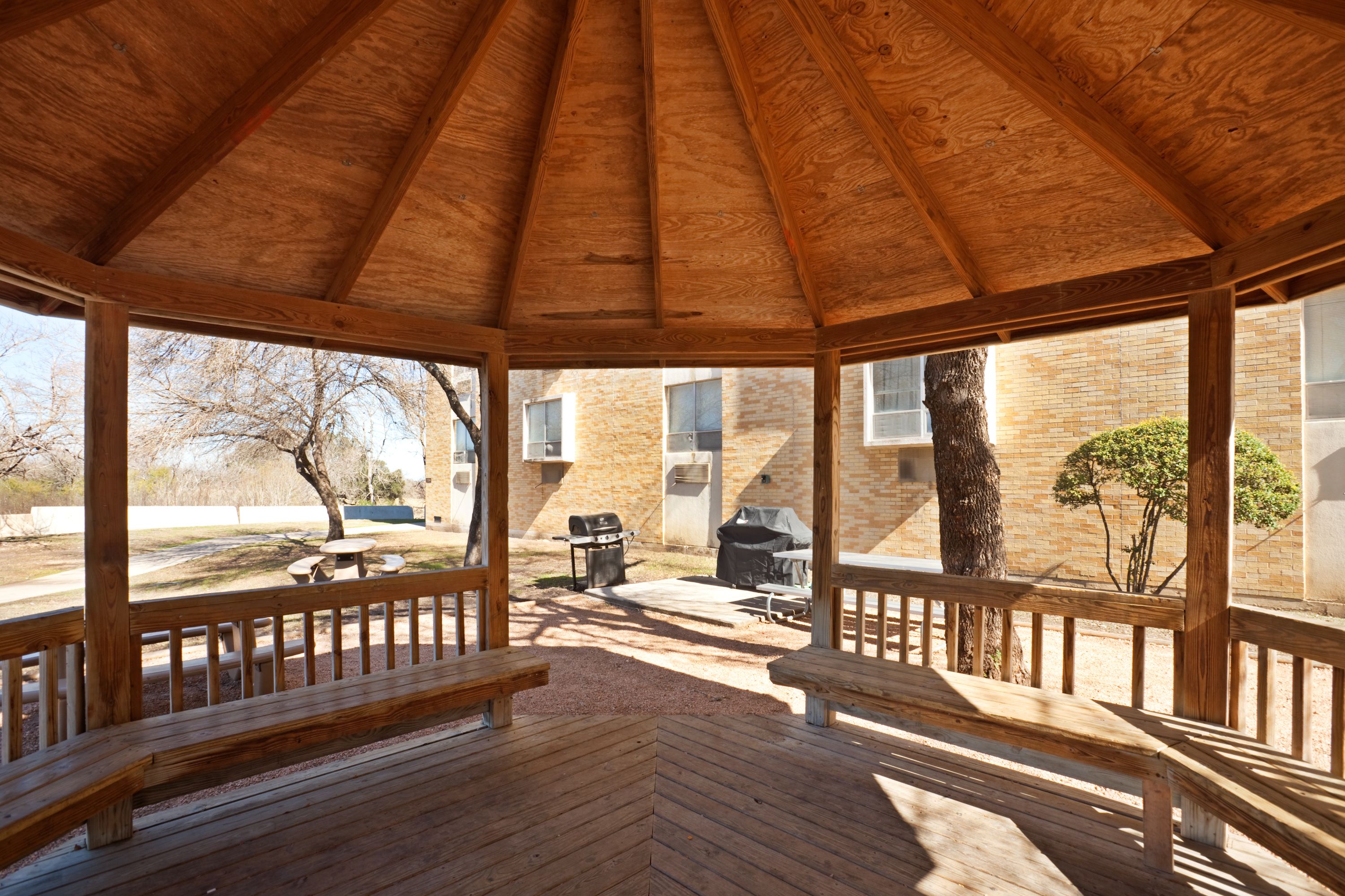 IHG Army Hotel, Bldg. 1384, Guest Patio