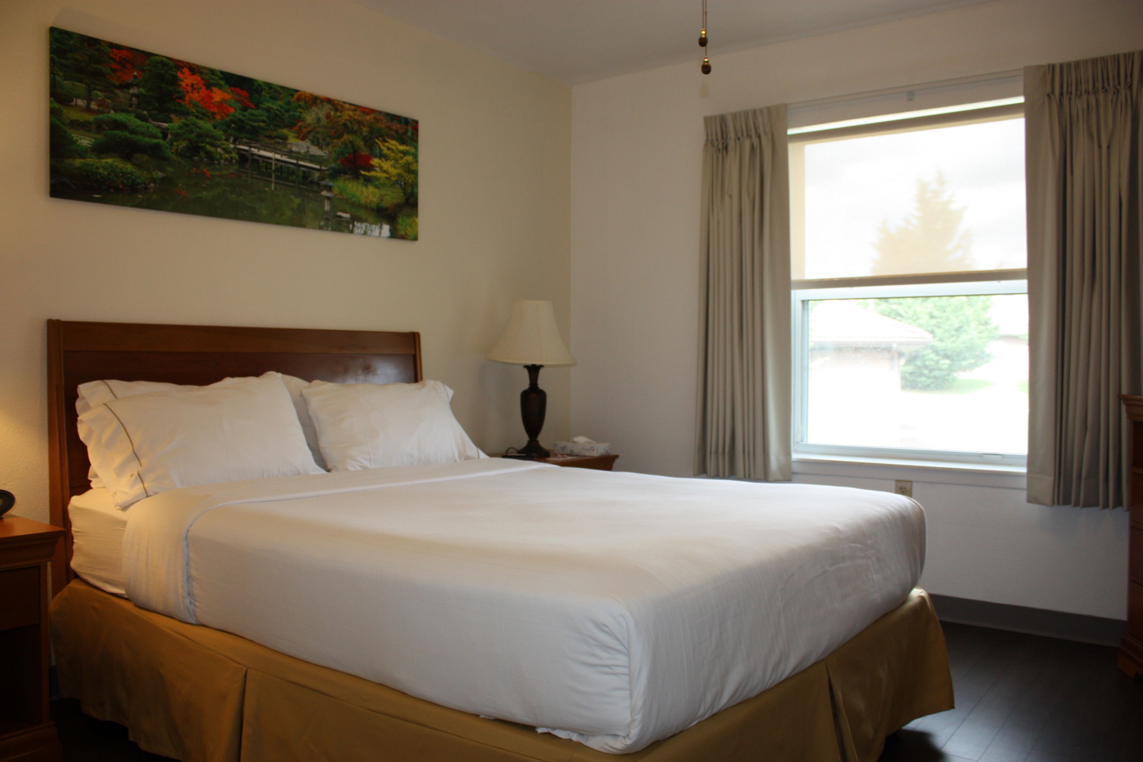 IHG Military Hotels Bldg 682 - One Bedroom Suite