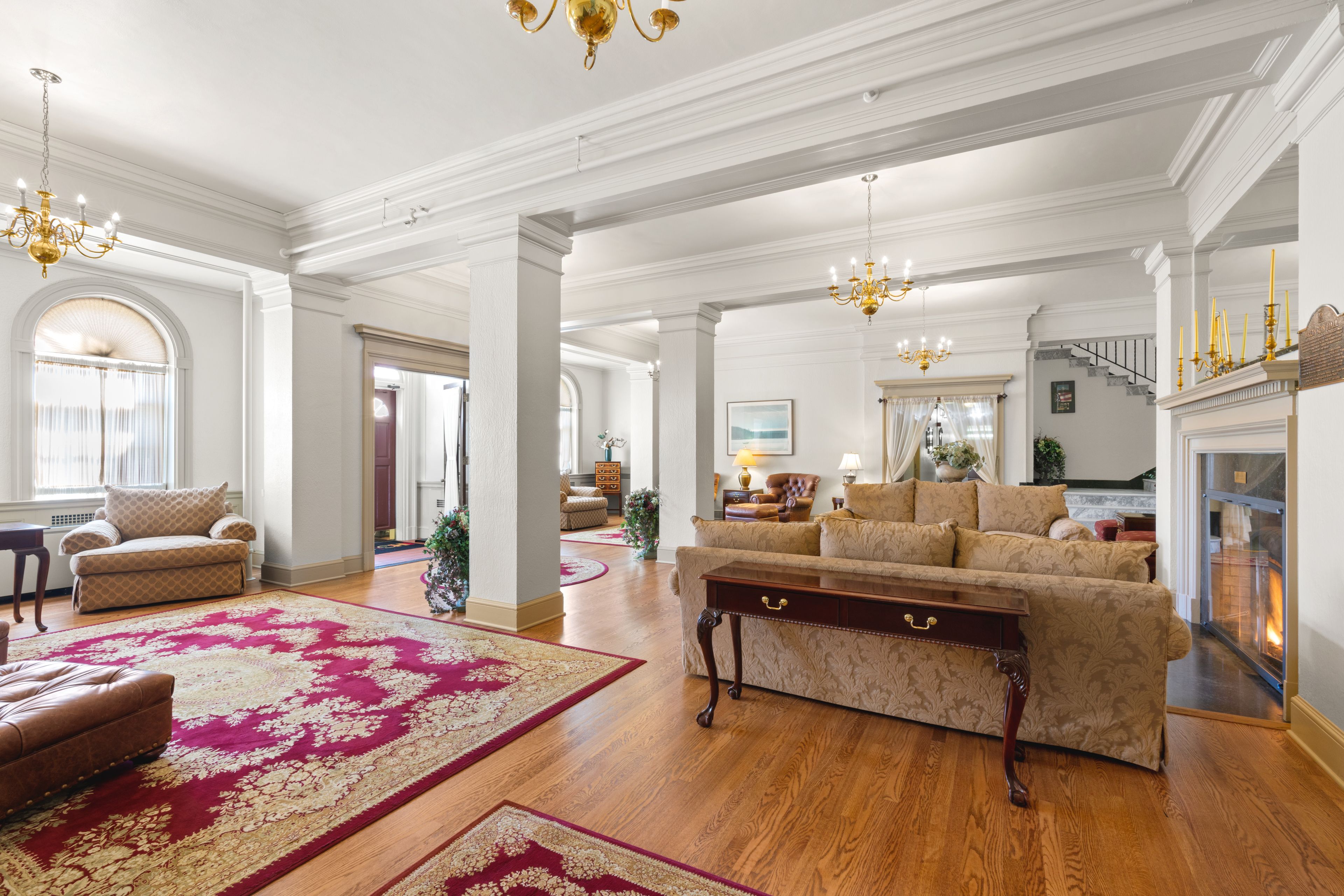 IHG Military Hotel Ft. Lewis-McChord - Bronson Hall Lobby