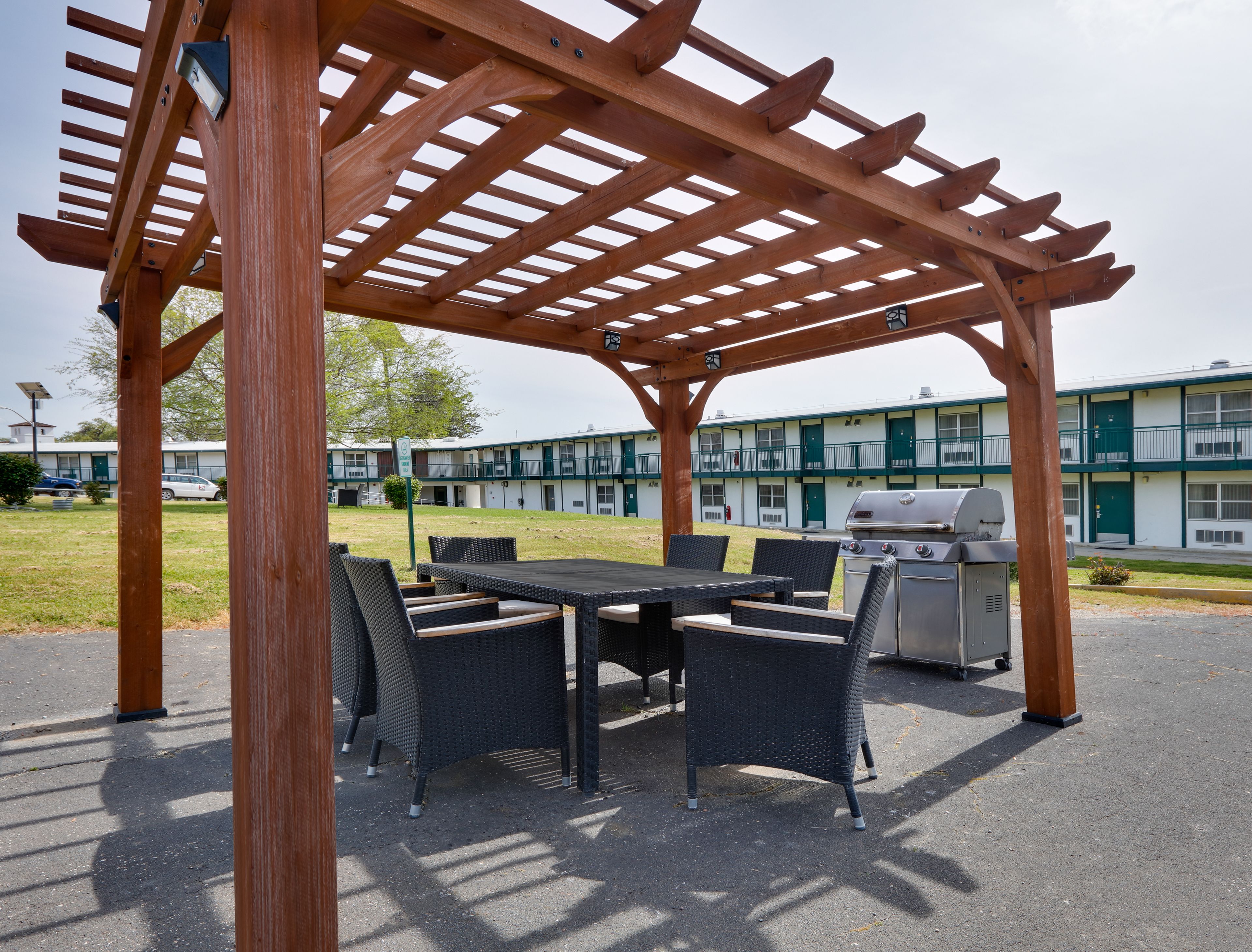 Outdoor Barbecue Area 