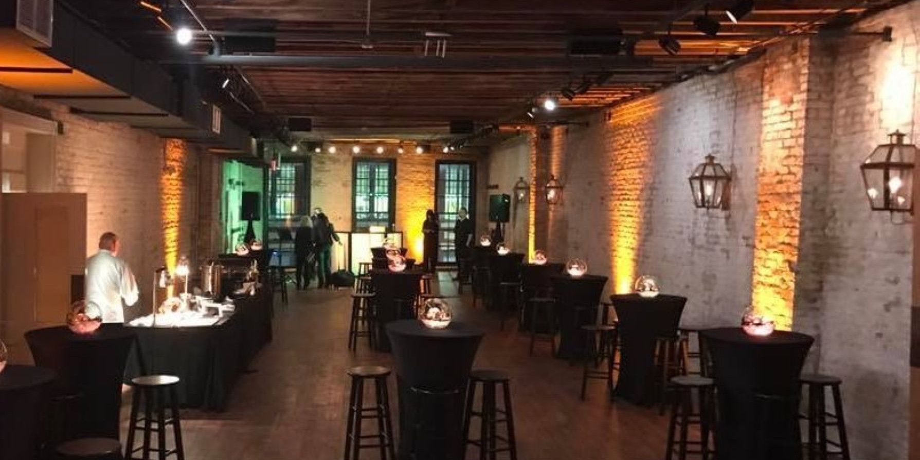 The Chicory New Orleans area to mingle 