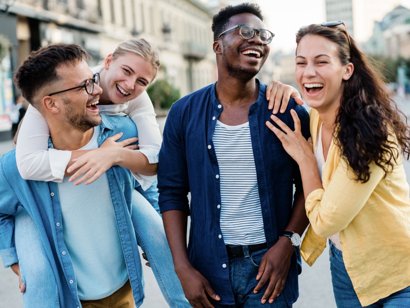 College friends exploring city