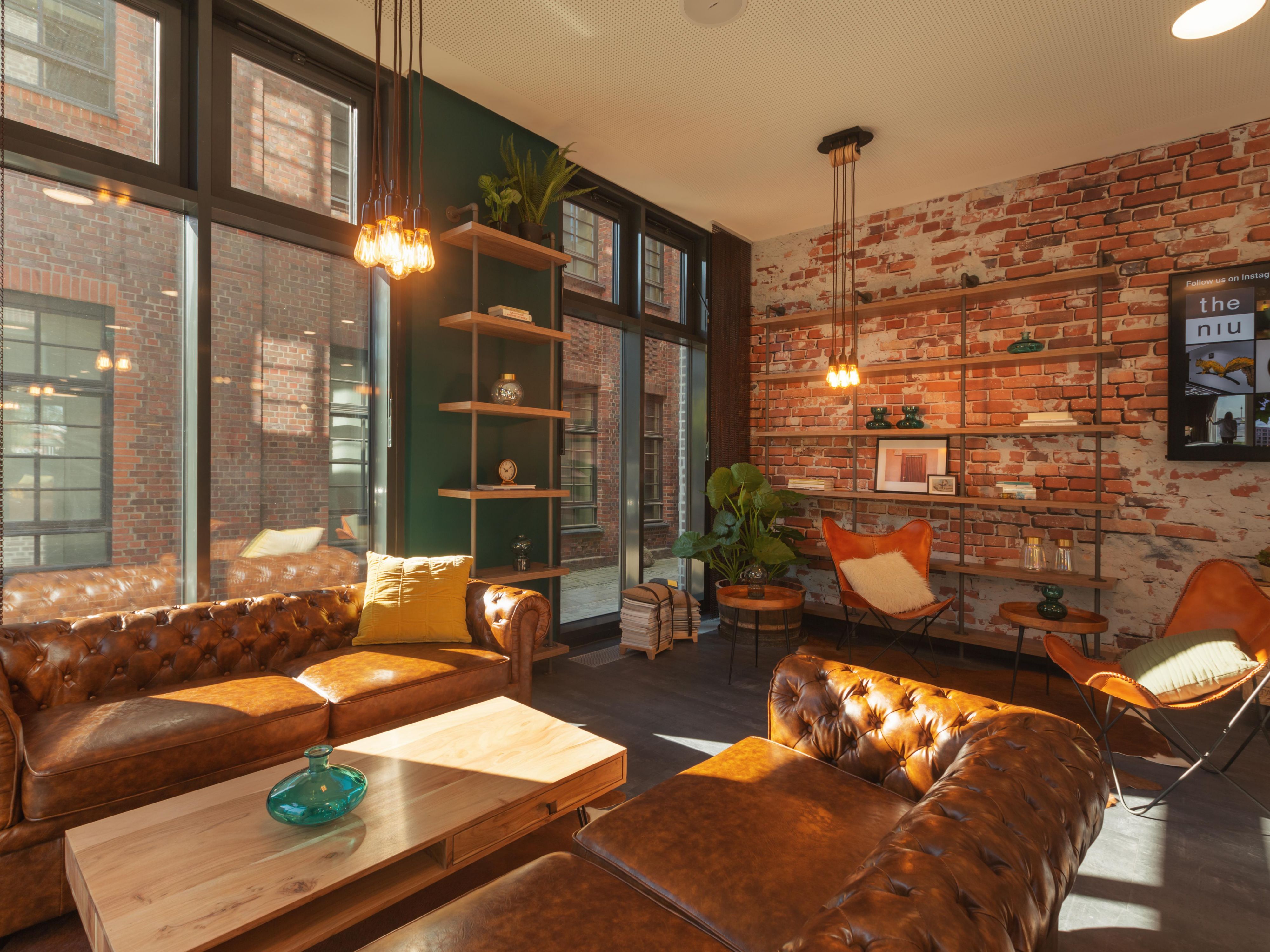 무료 WI-FI가 제공되는 매력적인 로비에서 휴식을 취하십시오.