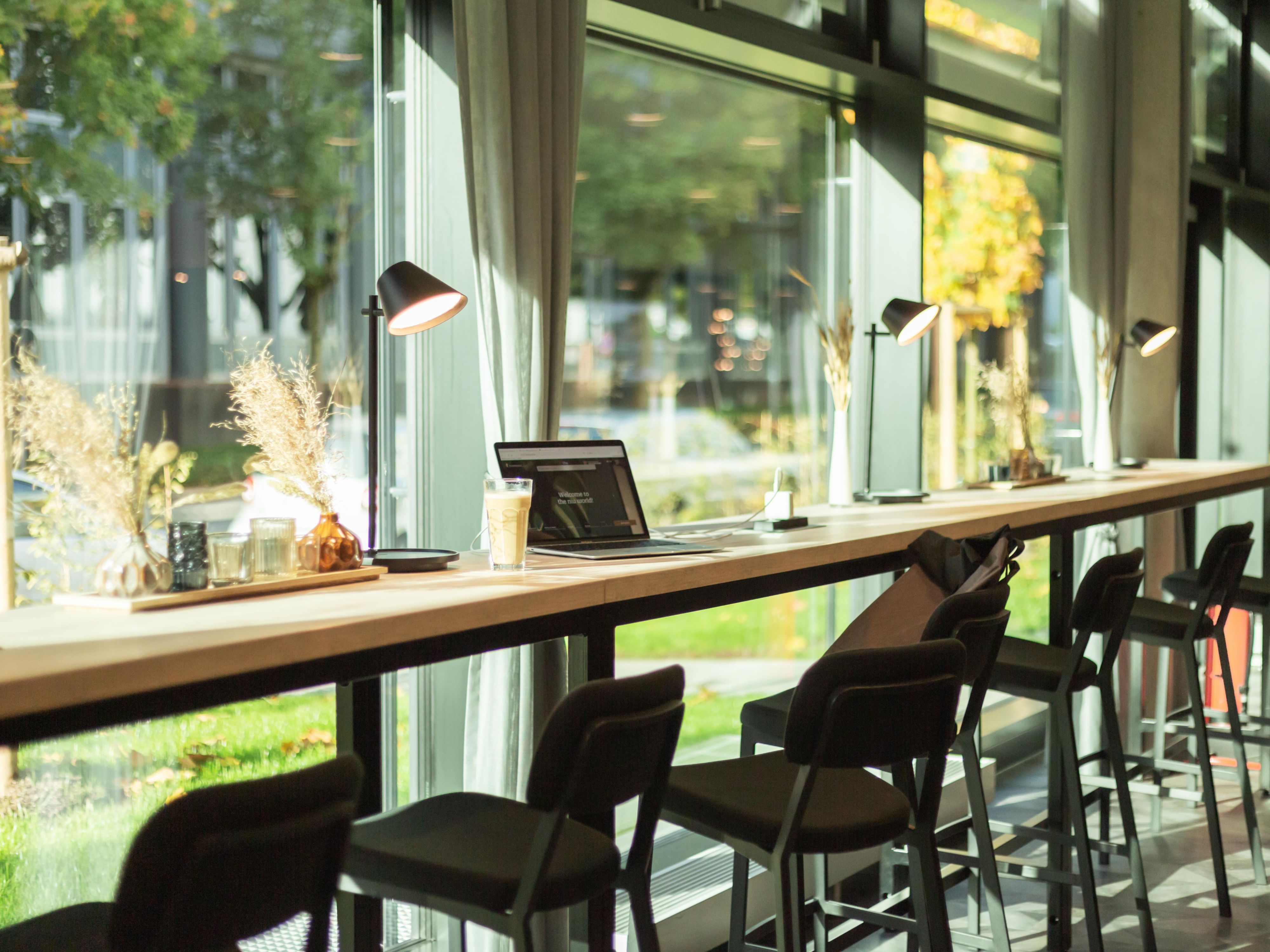 Start your day in Stuttgart in our pleasant breakfast area