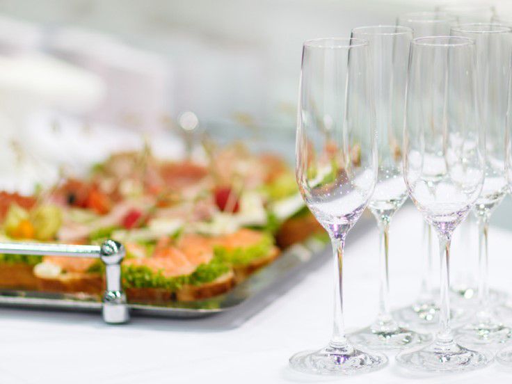 Lunch platter with champagne glasses