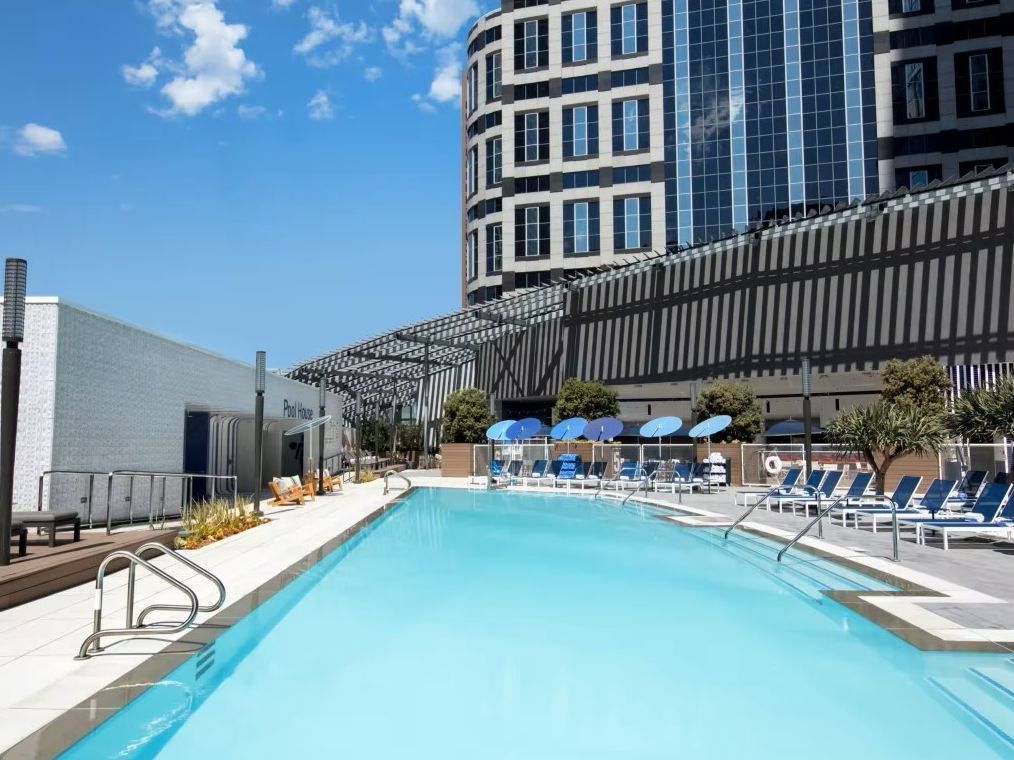 Outdoor pool at InterContinental Los Angeles Downtown 