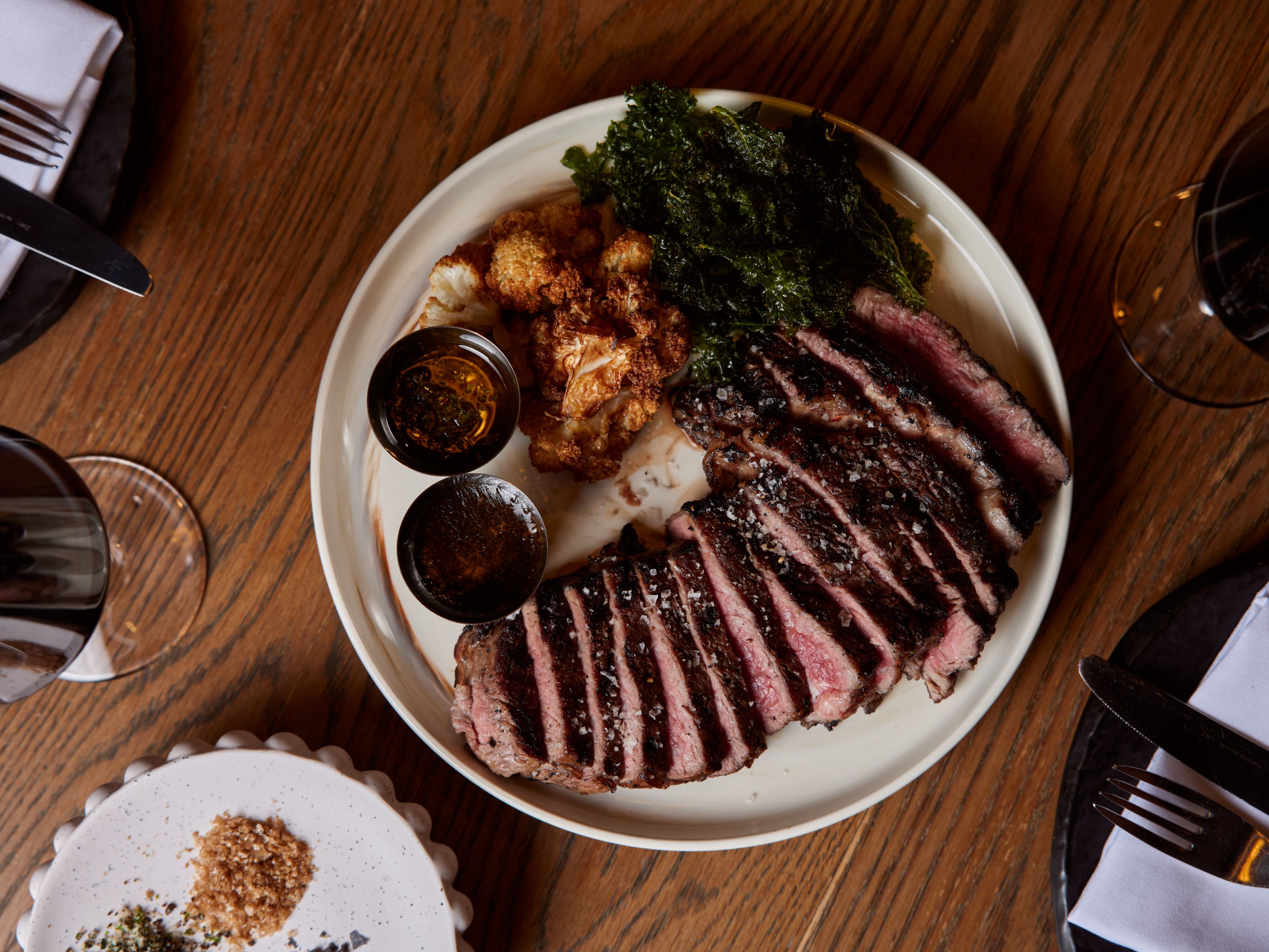 Tomahawk steak dish