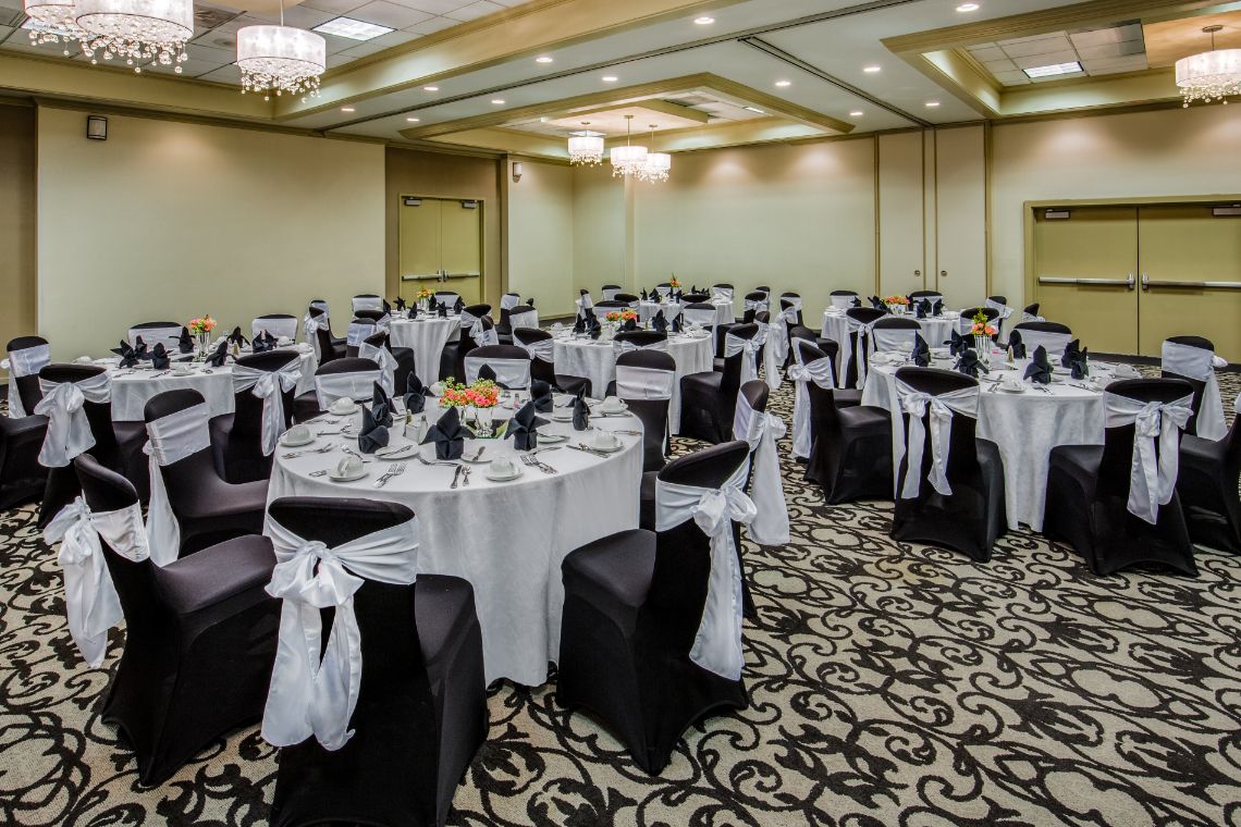 https://digital.ihg.com/is/image/ihg/phexa.meetings.3x2