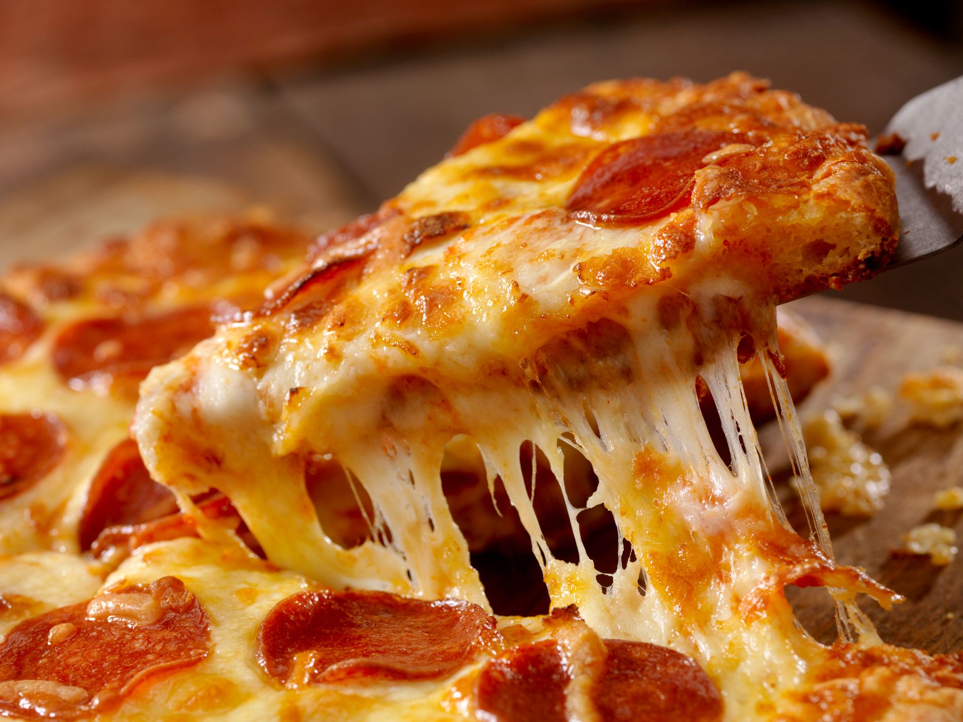 Pepperoni pizza cheese pull