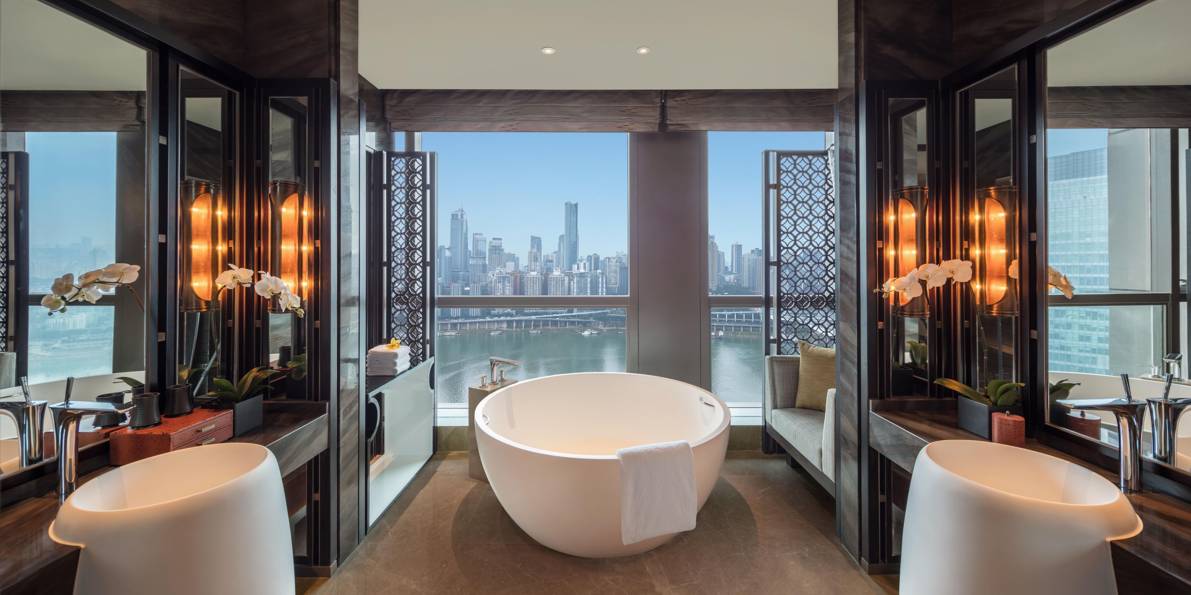 Regent Suite Bathroom