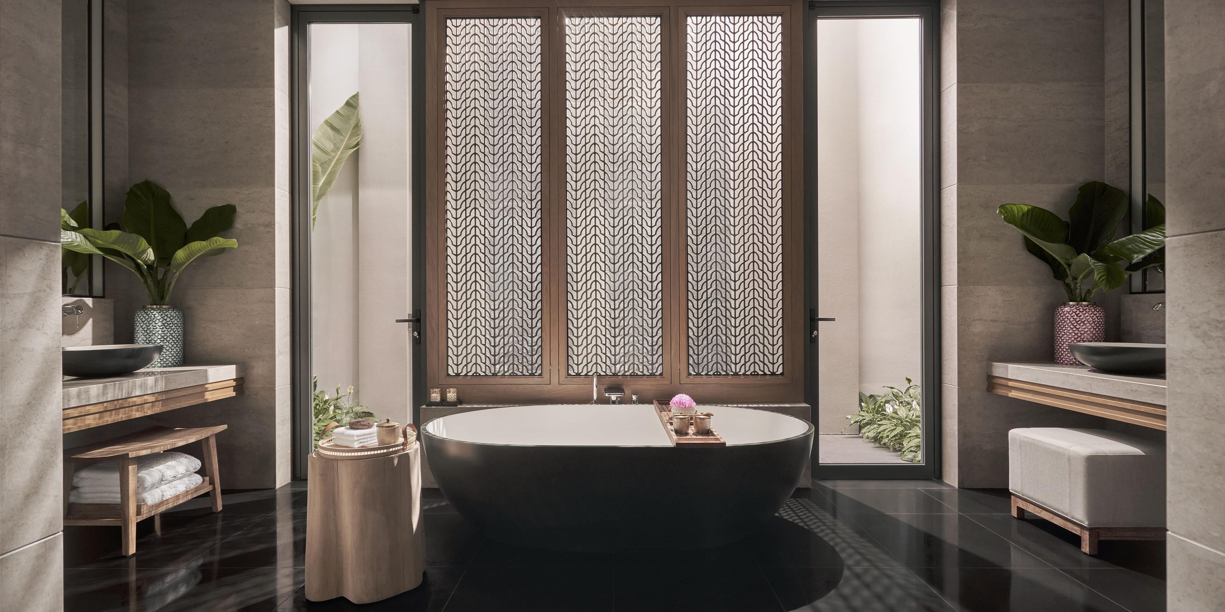 Lagoon Pool Villa Bathroom