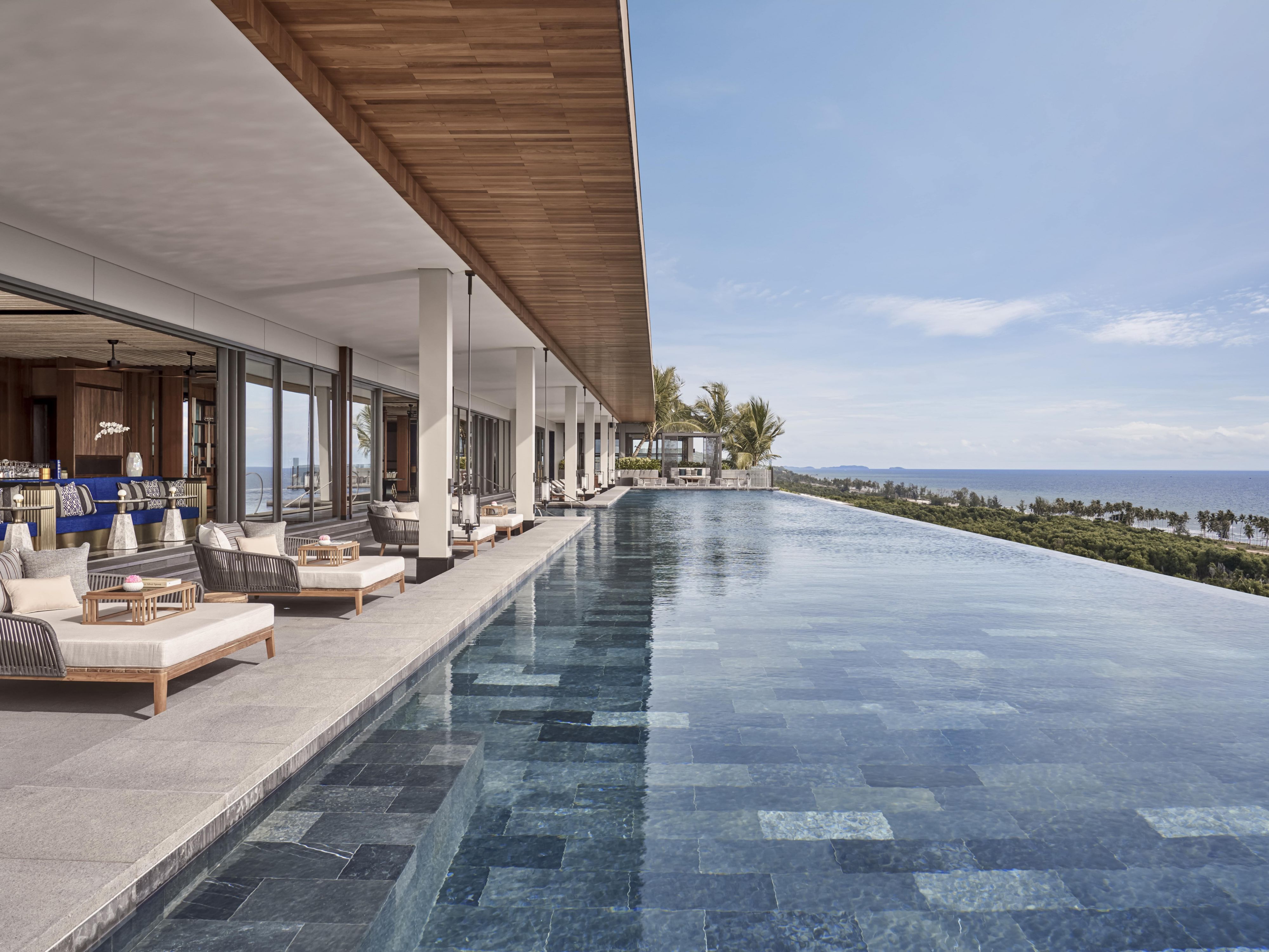 Rooftop Infinity Swimming Pool