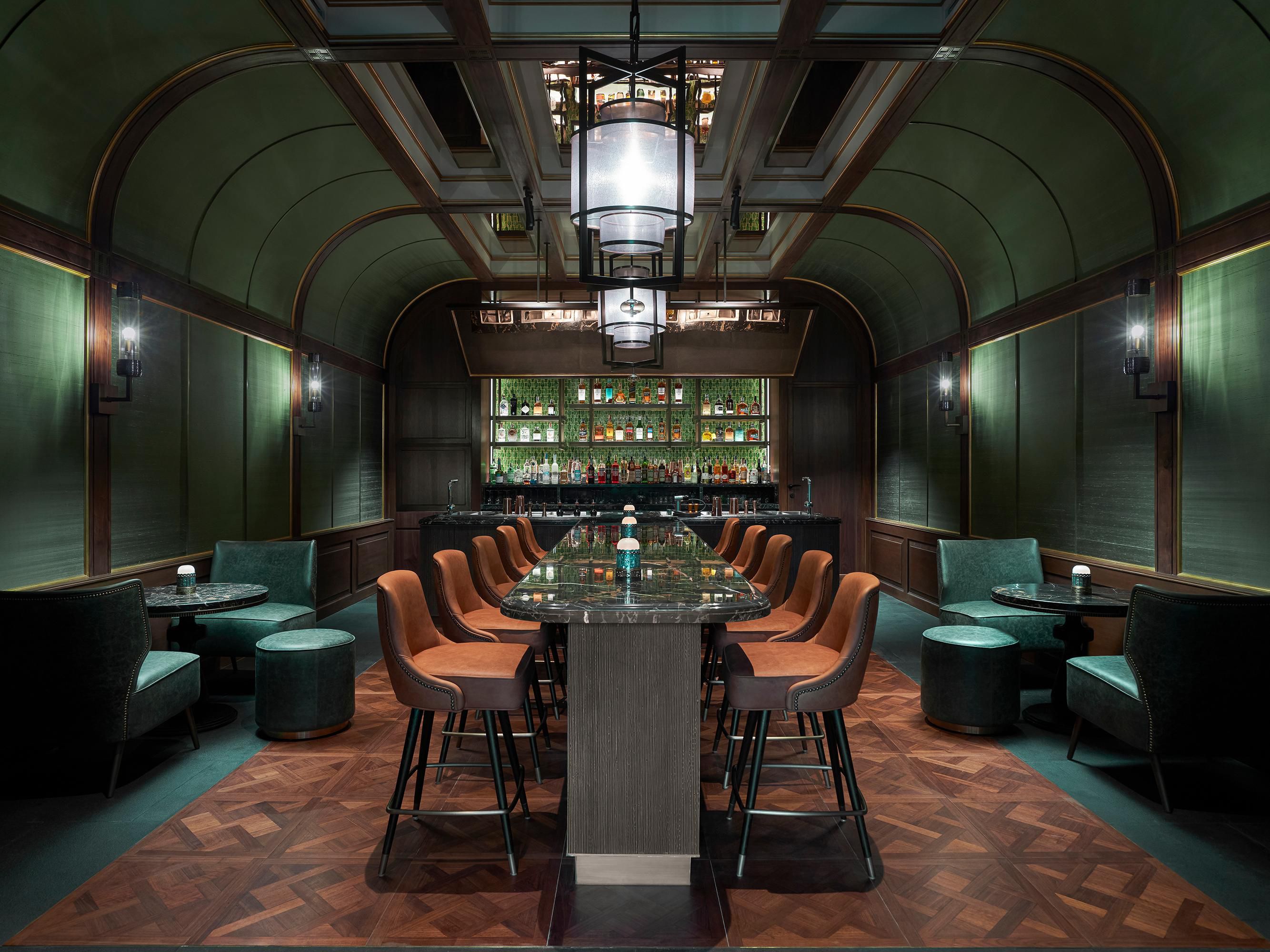 Bar and Lounge