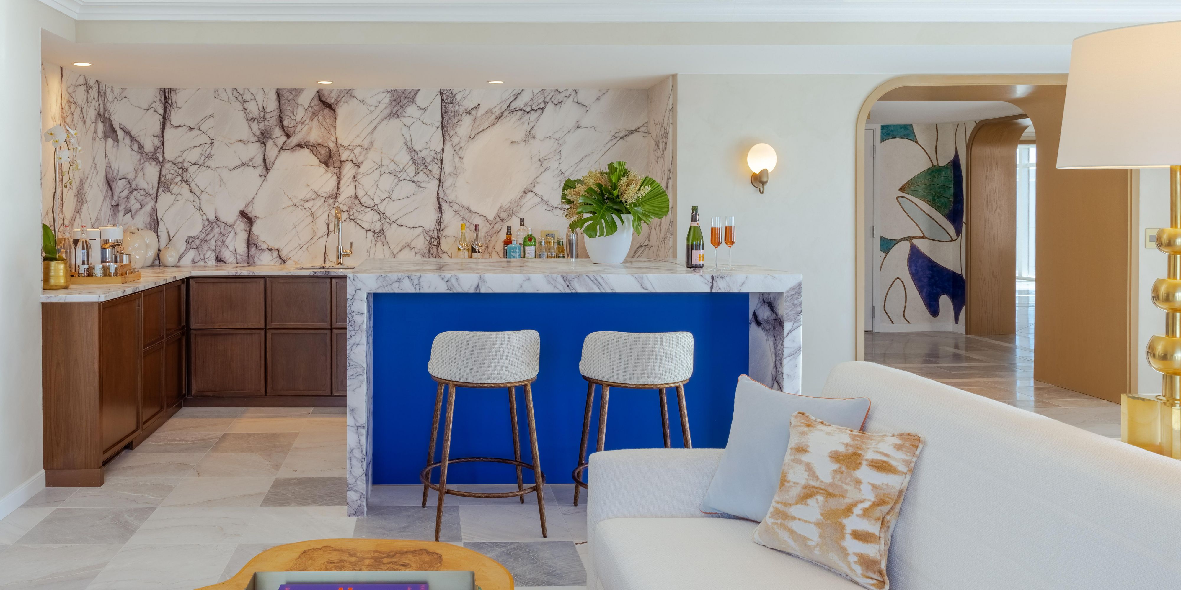 Discover the epitome of luxury with our 3200 sqft Suite