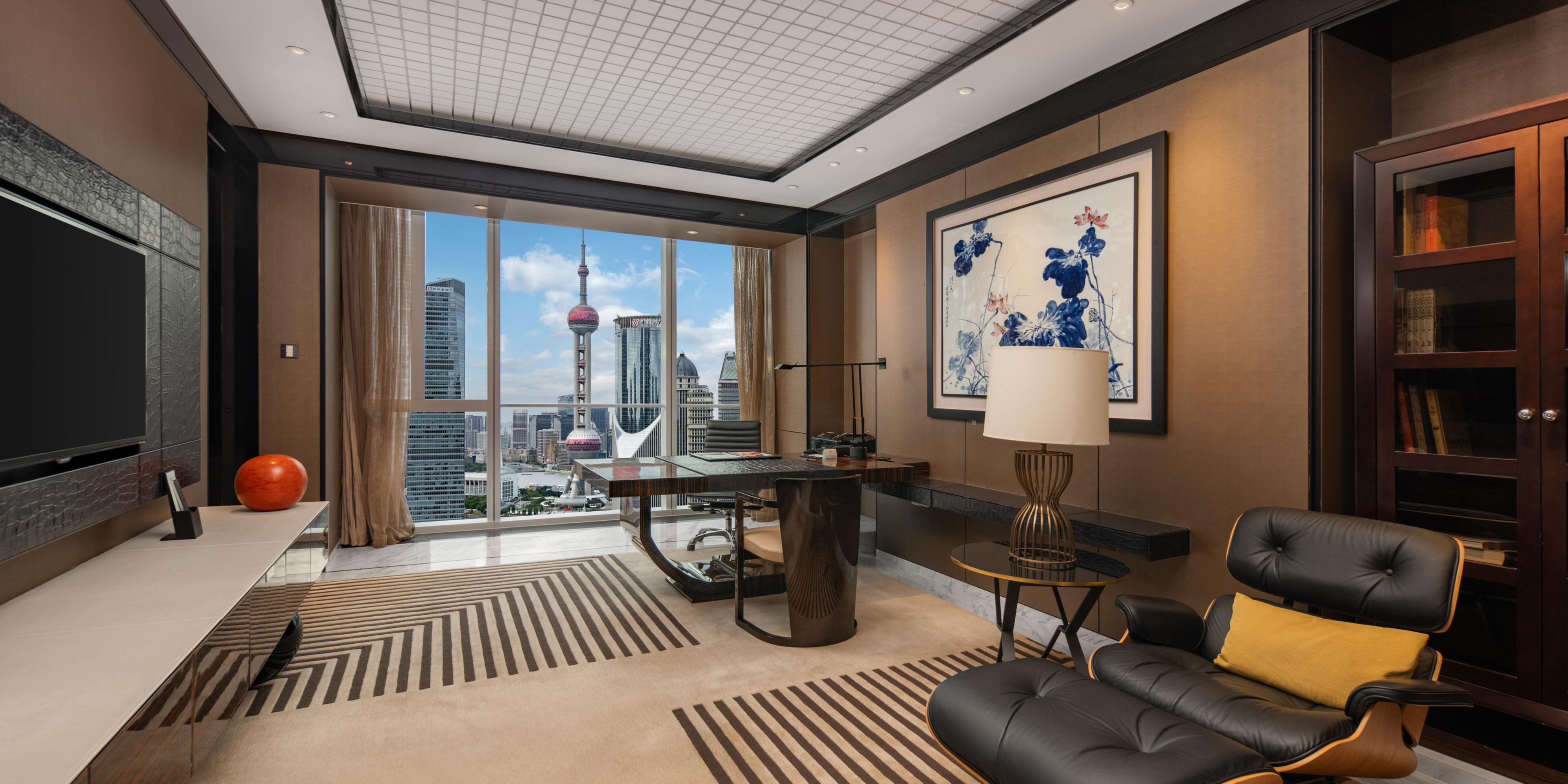 #1593_3 Bedroom Presidential Suite Pearl River View 3 _Study